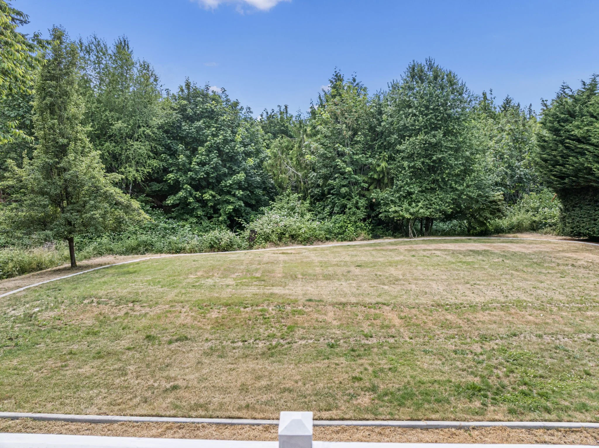 59-web-or-mls-2606-ne-lillehammer-ln.jpg