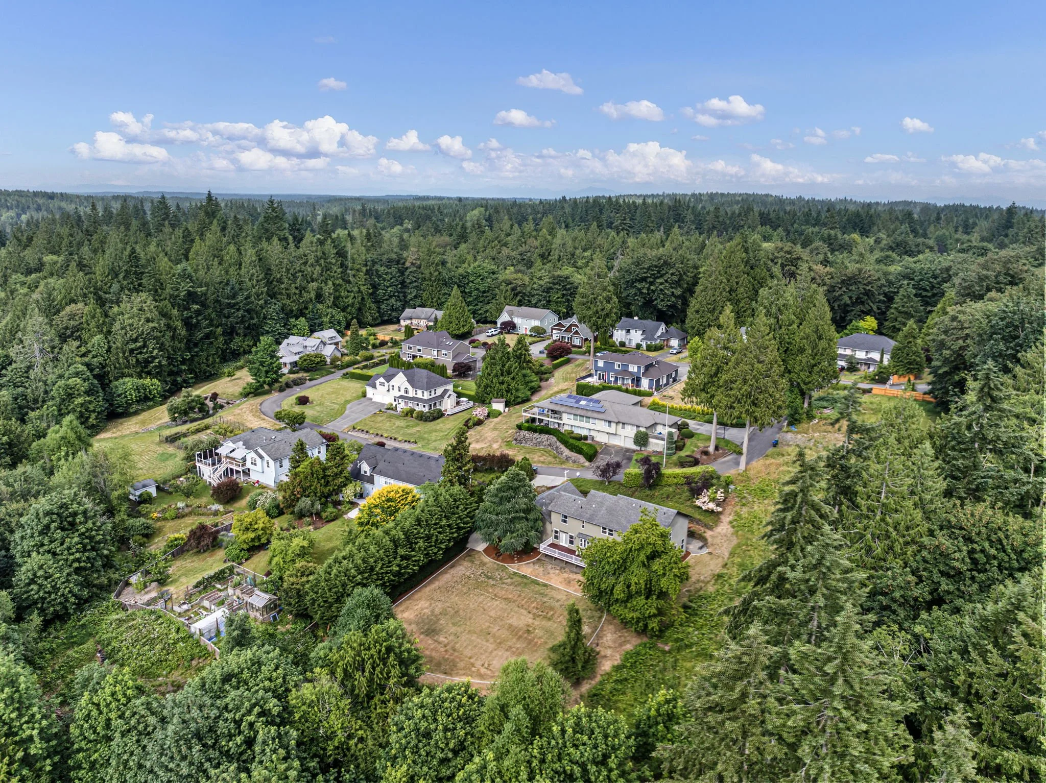 60-web-or-mls-2606-ne-lillehammer-ln.jpg