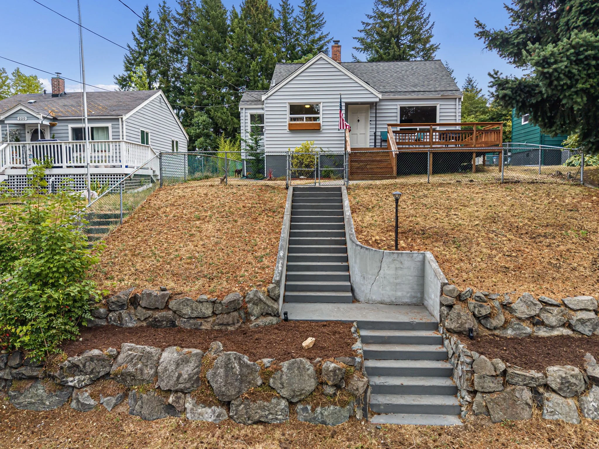 14-web-or-mls-224-bremerton-blvd.jpg