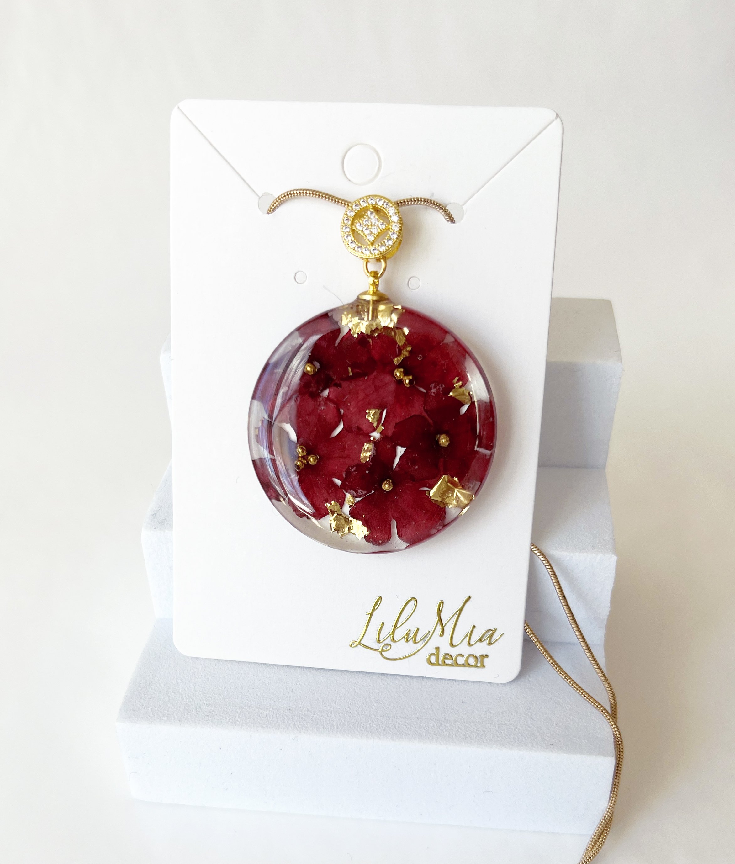 Dried Flower Necklace (Deep Red) Gold Setting