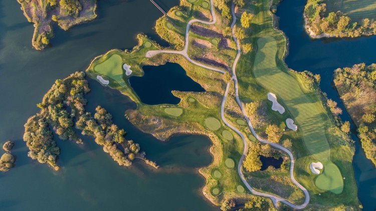    One of the holes at Victoria National’s golf course   