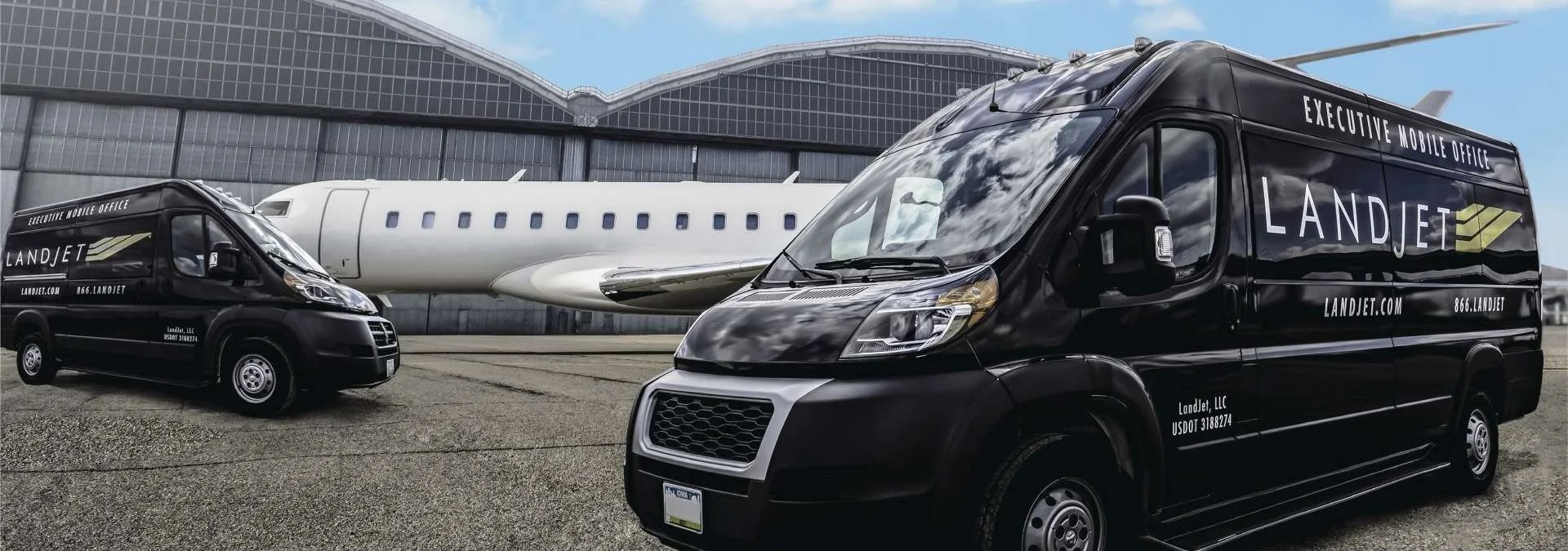 Landjet exterior.jpg