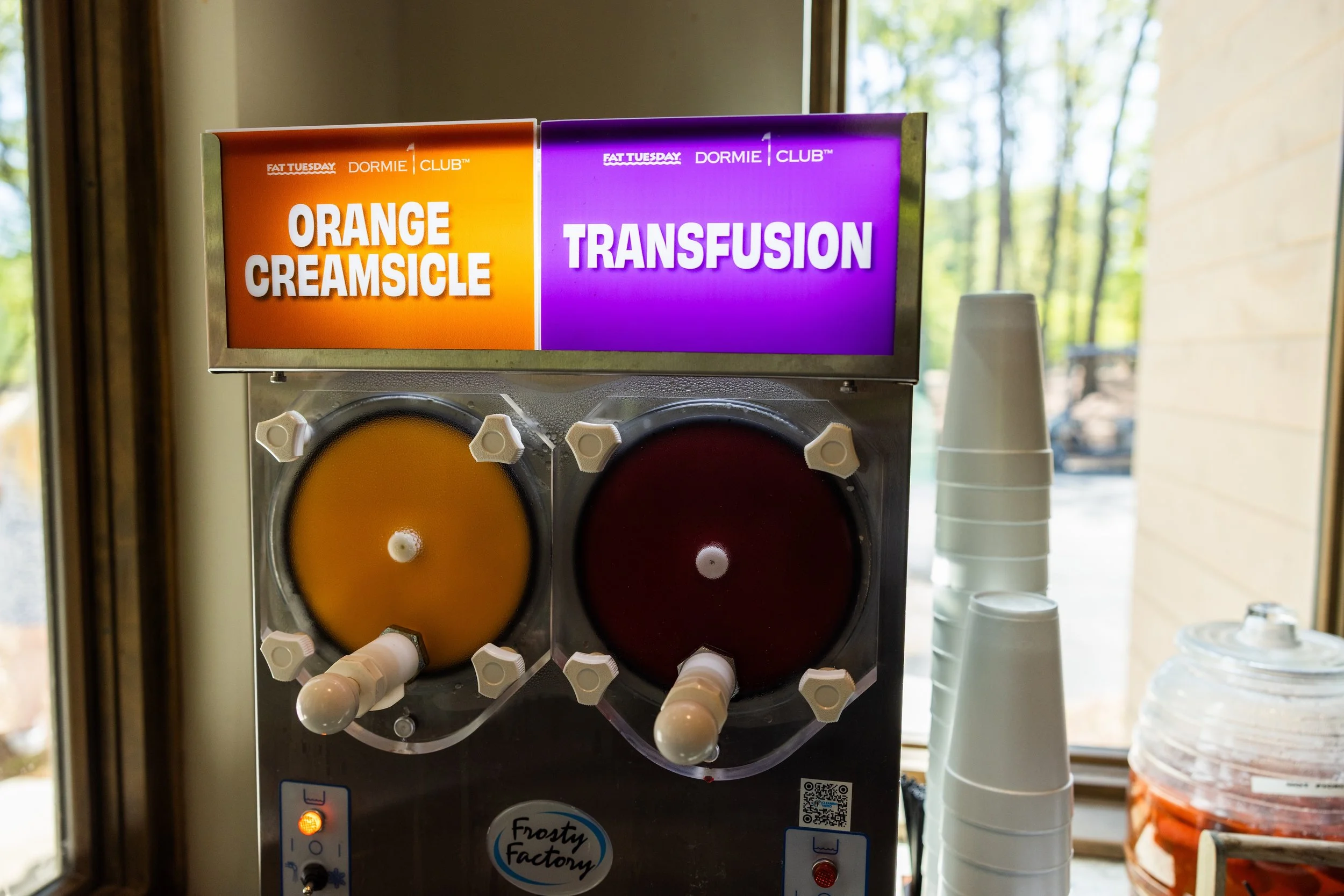 DC-frozen_Transfusion_slushie_MRH28024.jpg
