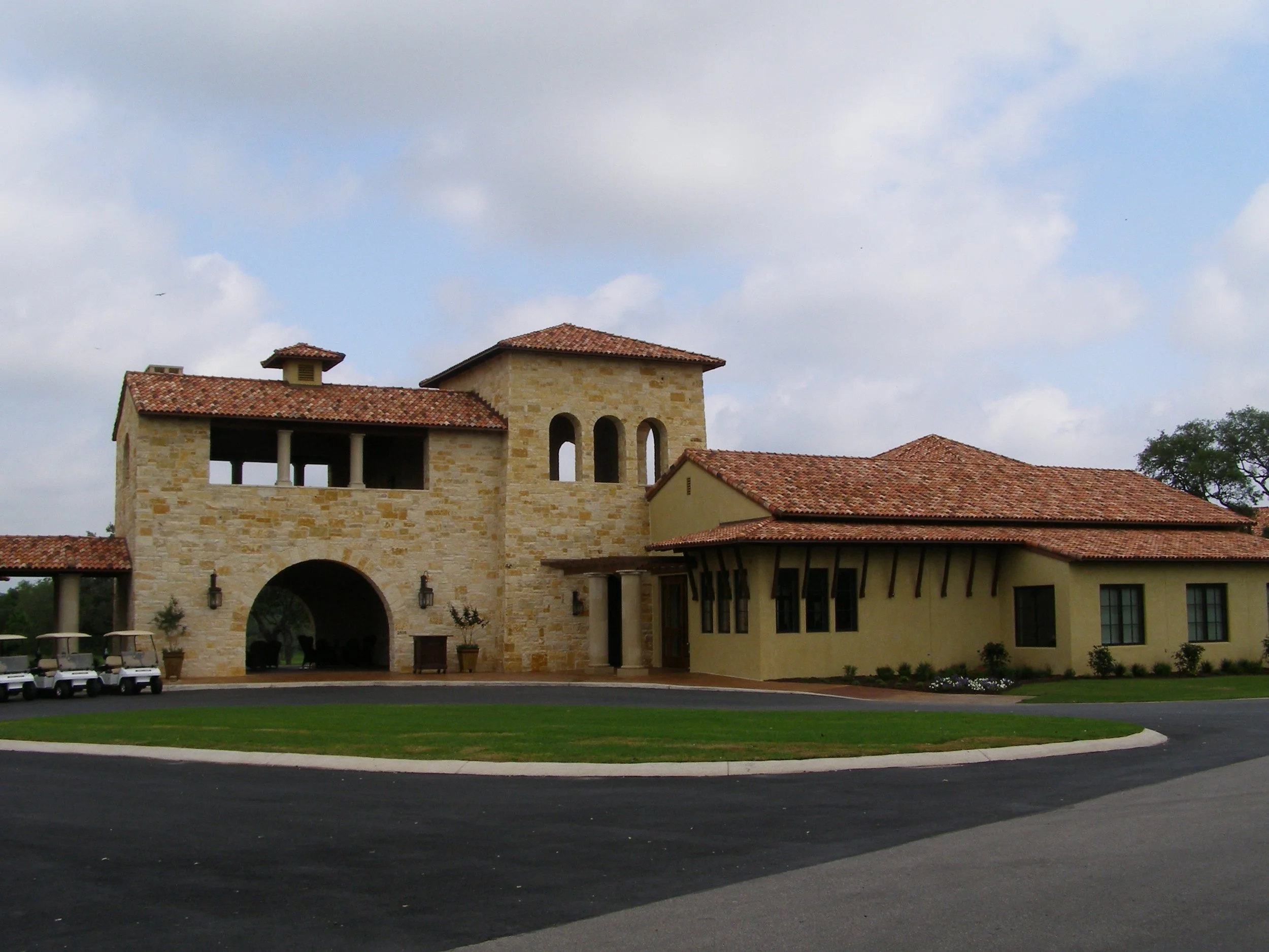 Briggs Ranch clubhouse after completion in 2007