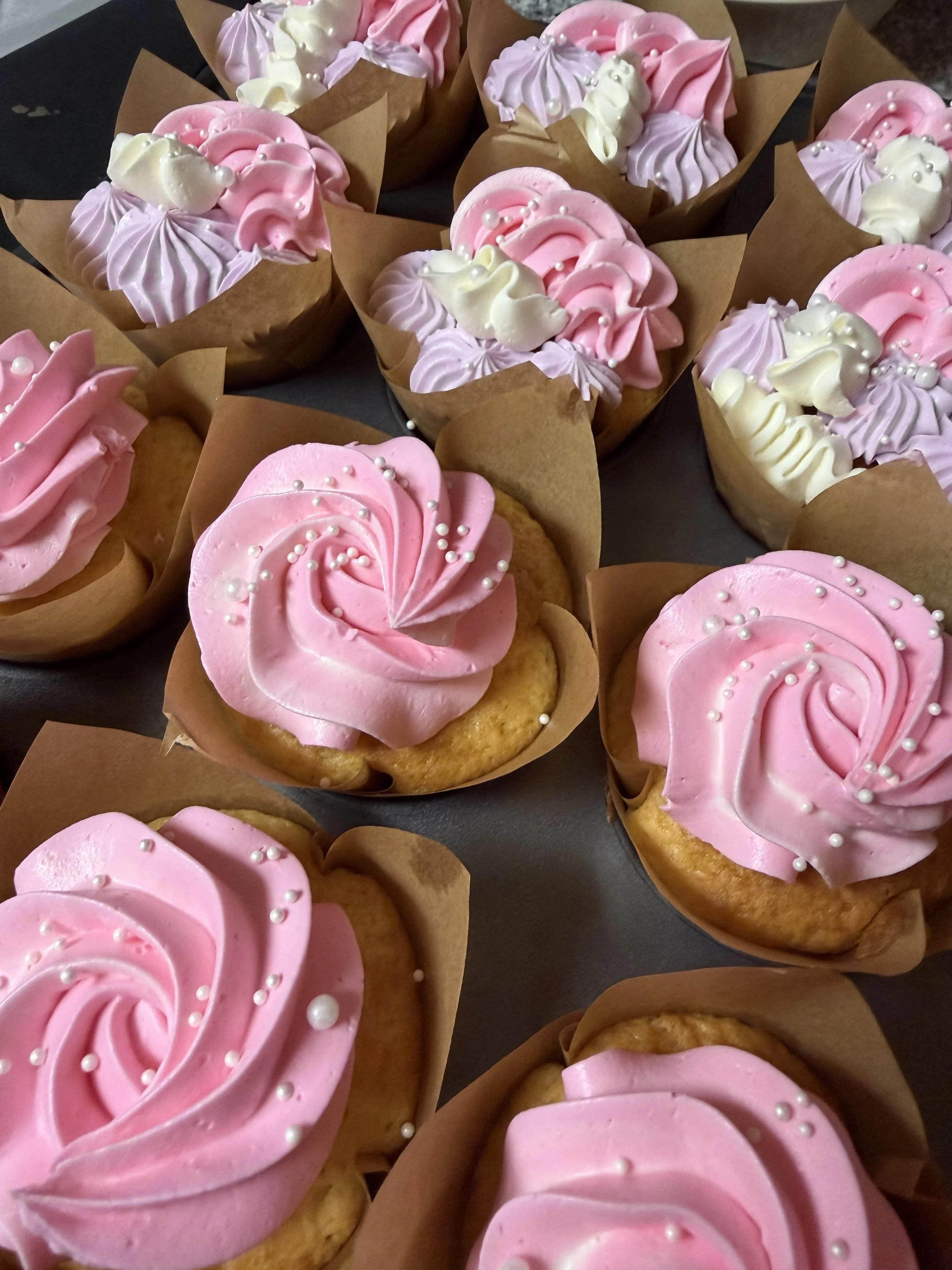 Sweet B's Treats and More - cupcakes, cookies, cake pops, brownies, and mini cakes - Bastrop, LA
