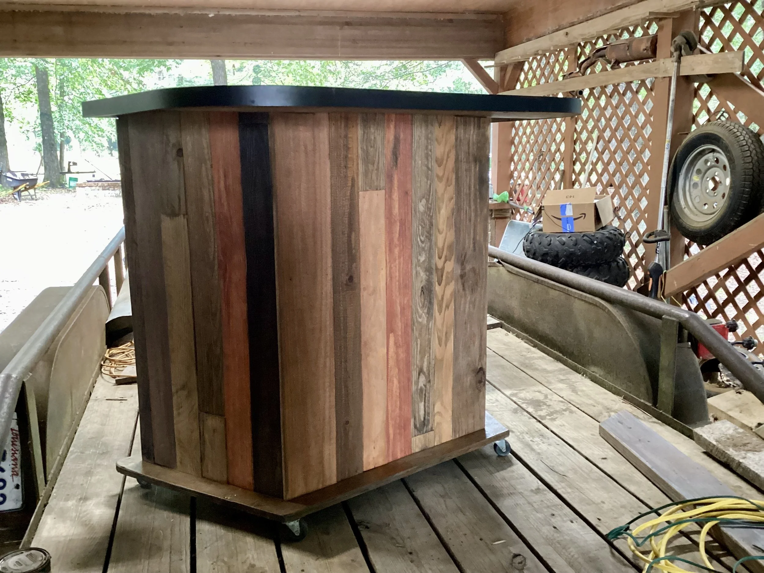 Blue Bayou Gallery - hand crafted furniture, birdhouses, original watercolor paintings, acrylic paintings, driftwood sculptures, hand painted signs, garden art, and more unique items - Farmerville, LA