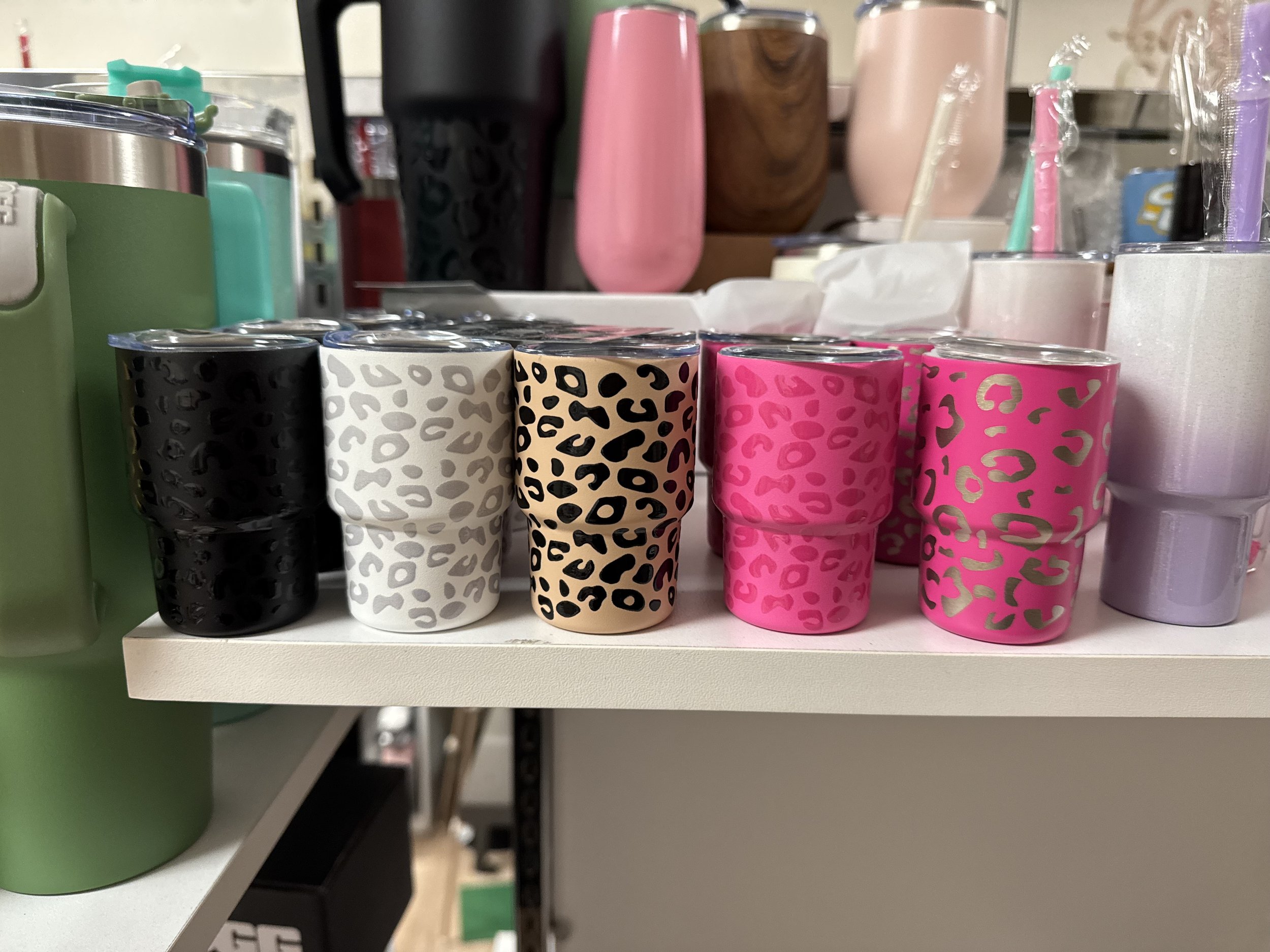 Louis-Anna Creations LLC - custom tumblers ,shot glasses, glass tumblers, canisters, glitter pens, tray tables, wine sets, Myra bags - Monroe, LA