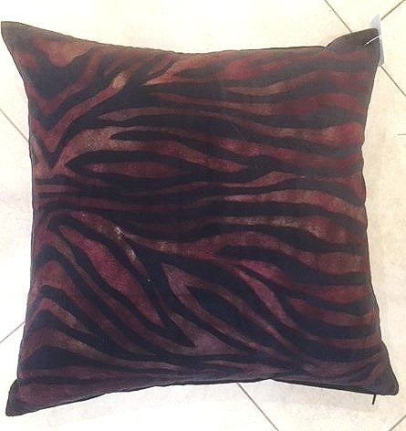 IMGvelvet+zebra+-+Copy.jpg