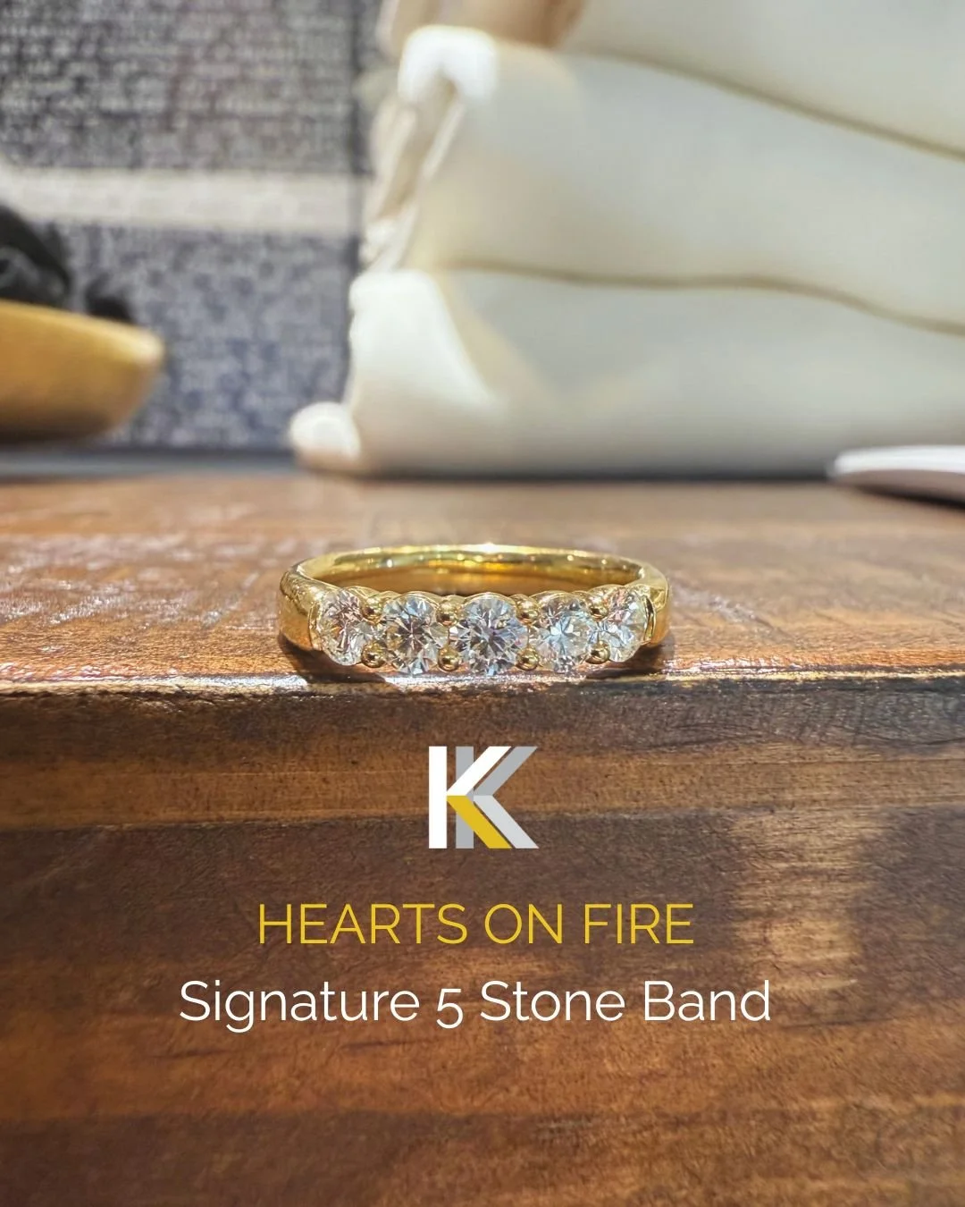 The Signature 5-stone Hearts On Fire band has always been a staff favorite.
No matter the carat weight or metal color, it somehow plays nice with every ring shape and size. 
Basically&hellip; the perfect wingman for your engagement ring. 💍✨

Browse 
