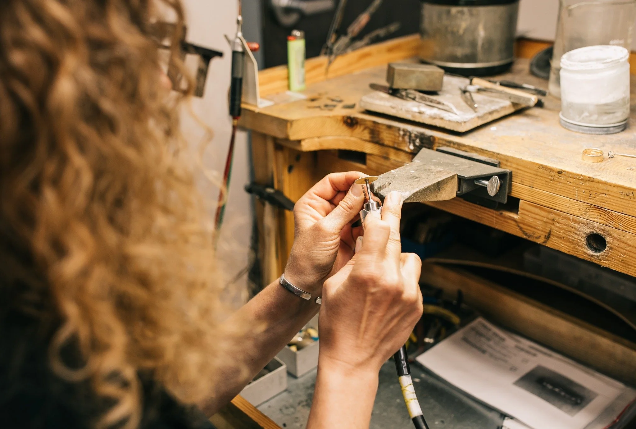Meet Ali. 💎
20+ years of goldsmith mastery, right here in-house.

She&rsquo;s part of the 100+ years of K&amp;K tradition that keeps everything local, personal, and expertly done.
When you drop off a repair or dream up a new design, it stays right h