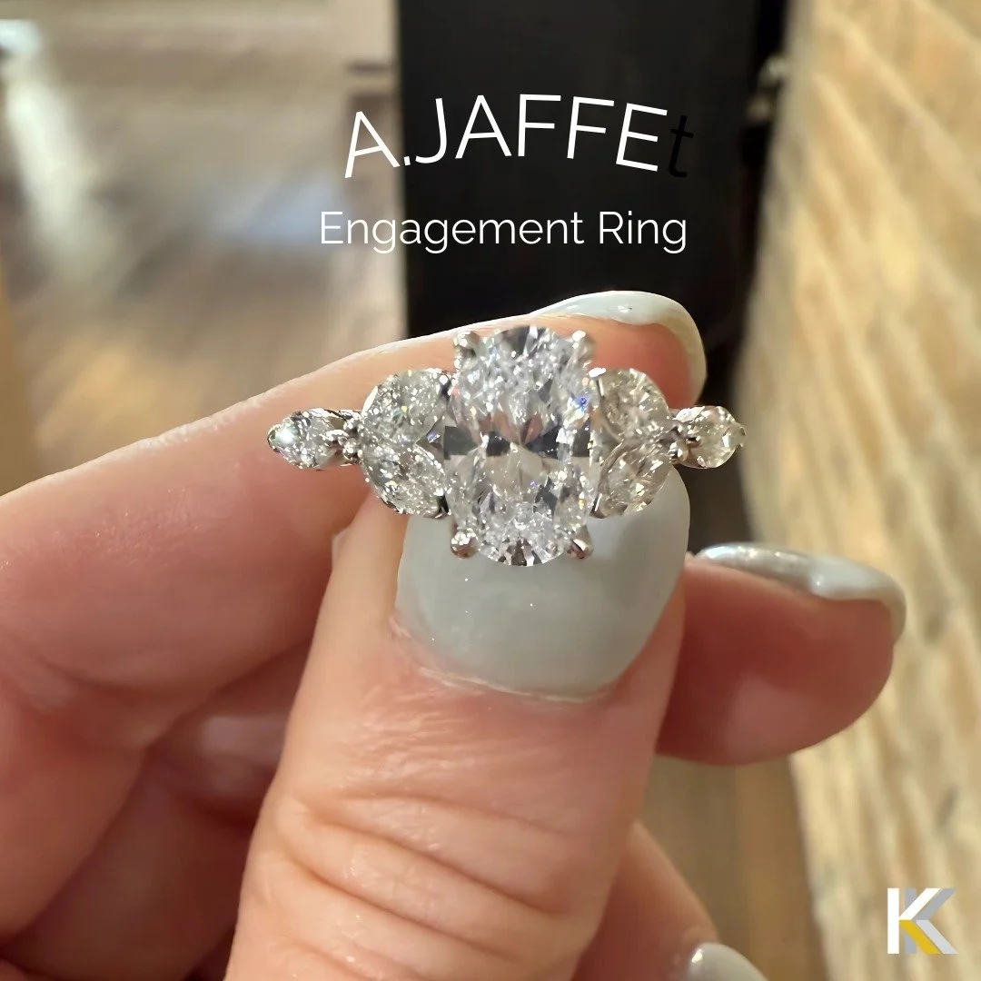 Hey fellas. If &ldquo;Christmas proposal&rdquo; is on the brain, it&rsquo;s time to move.
Get. In. Here. Now.
We&rsquo;ll help you find the ring and make you look like a total holiday hero. 💍🎅
And ladies...feel free to tag somebody who needs &quot;