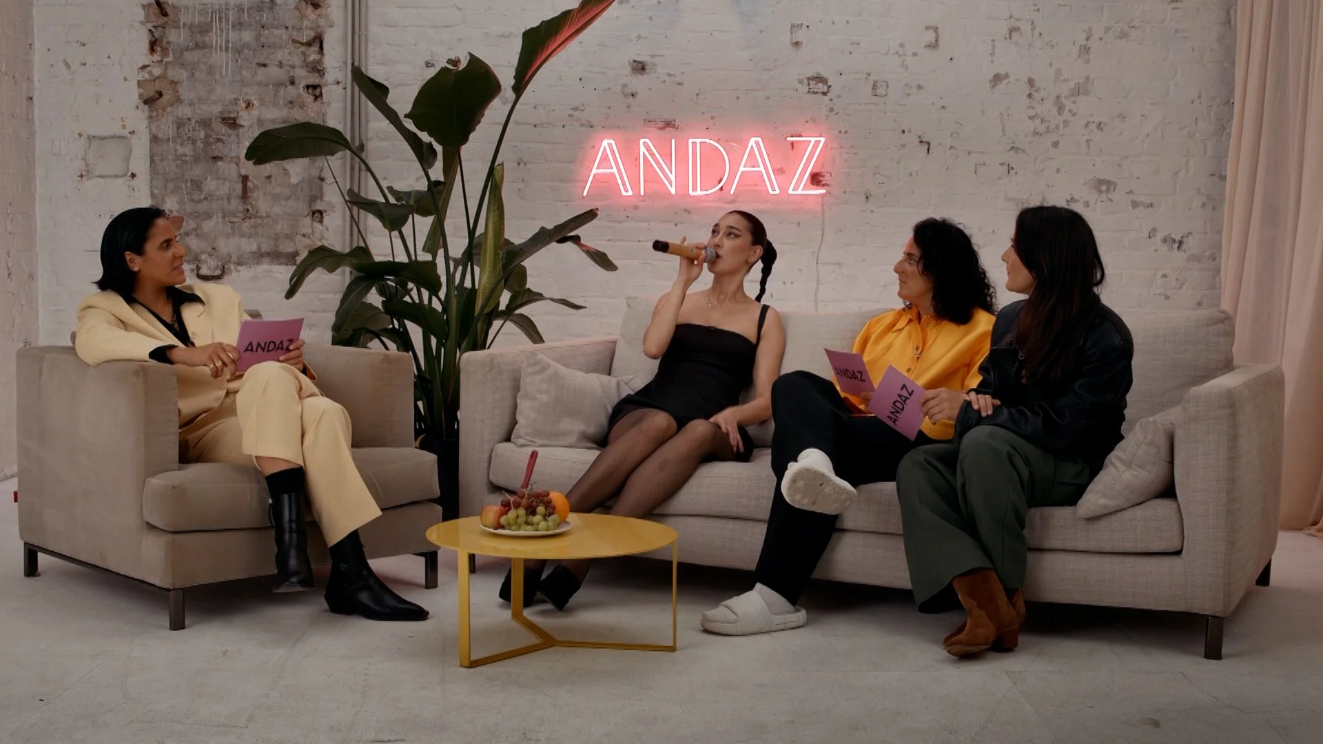 »ANDAZ - Der diverse Talk«