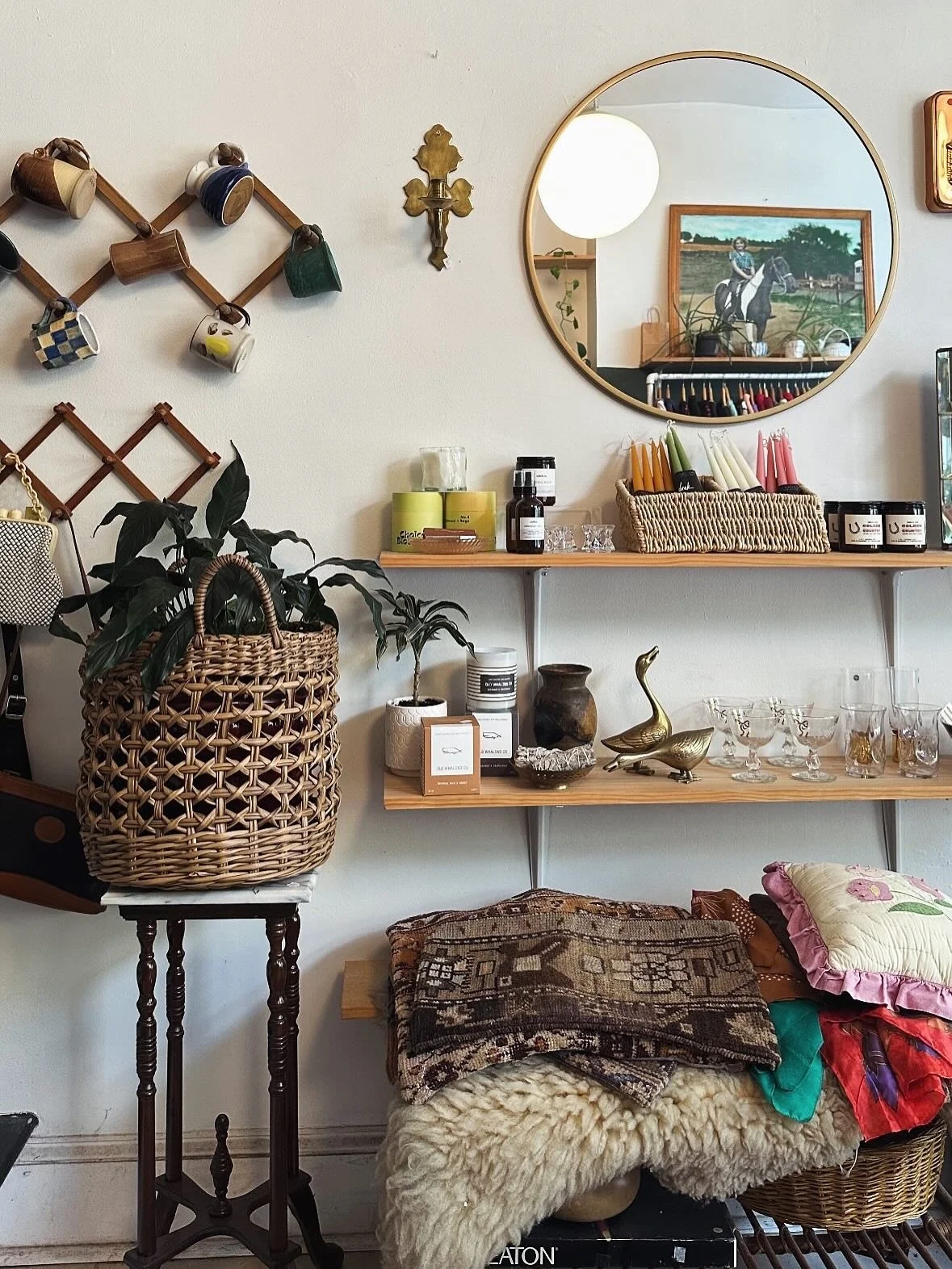 Hi pals! Here&rsquo;s some October reminders:

&bull; The shop is closed this weekend 10/4-5

&bull; 3 tickets remaining for the 10/10 workshop
 
&bull; The shop is open Saturday Oct 11 @ 12-4

&bull; The shop is closed Sunday 10/12 so I can watch my