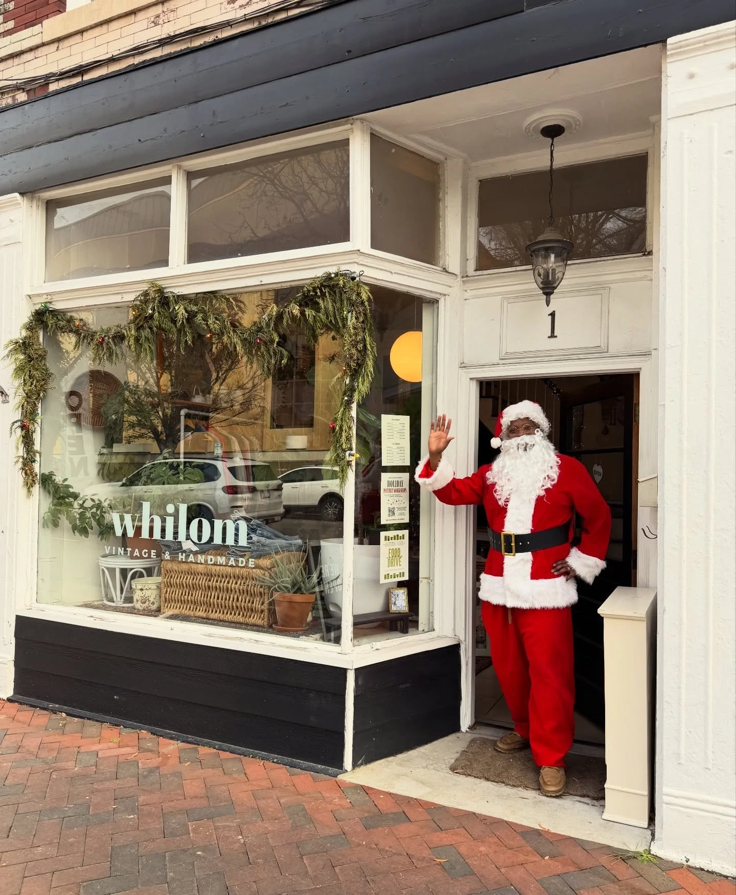 The shop is open 12-4PM and somehow I convinced @justingoldenmusic to be Santa! Pop by and say hi!