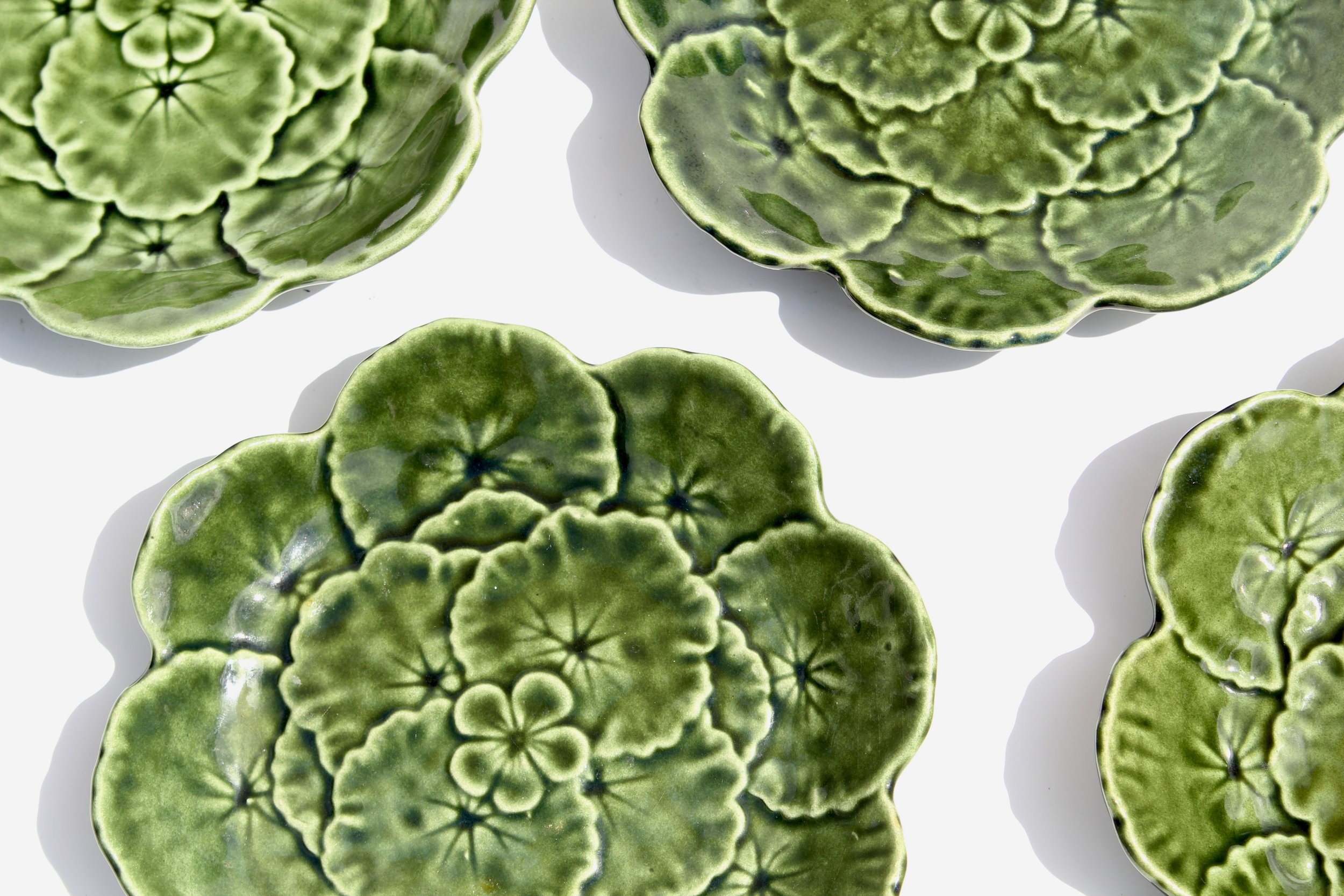 Majolica Geranium Green Leaf Plates