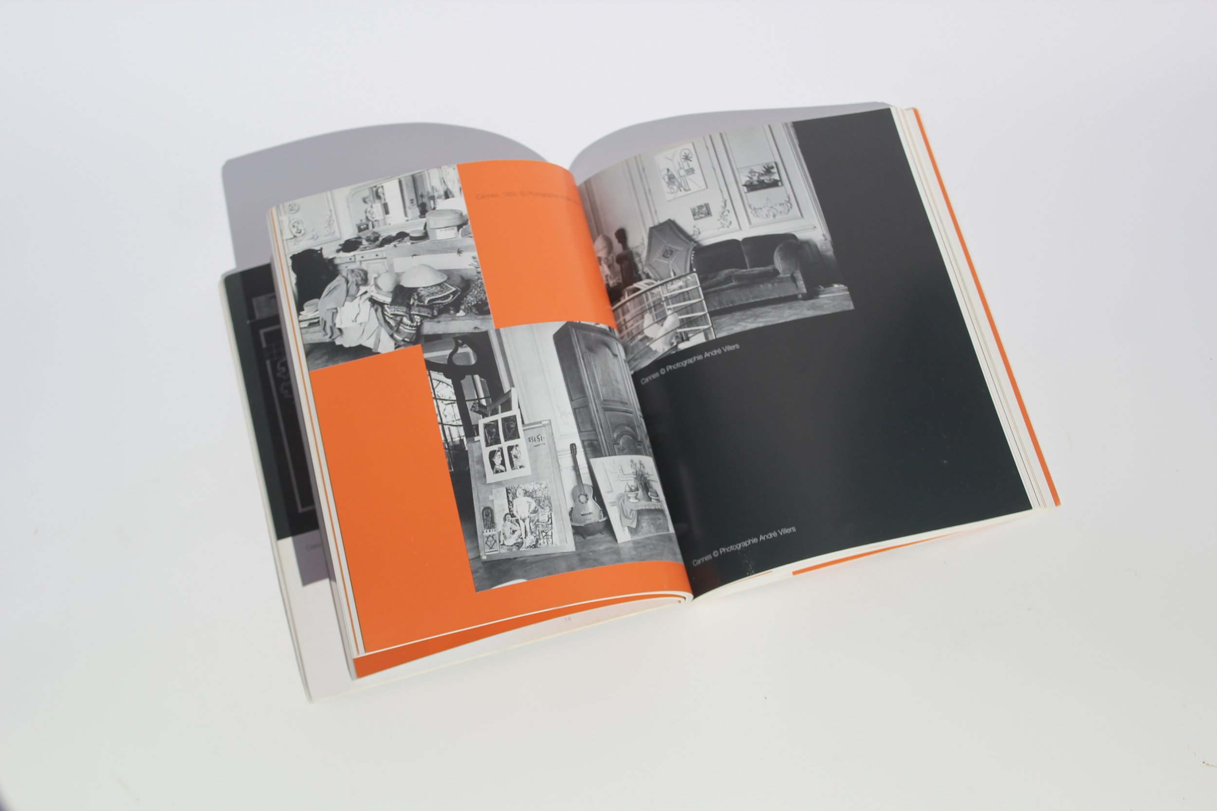 La buena vida: Visita guiada a las casas de la modernidad – Vintage Spanish Architecture Book