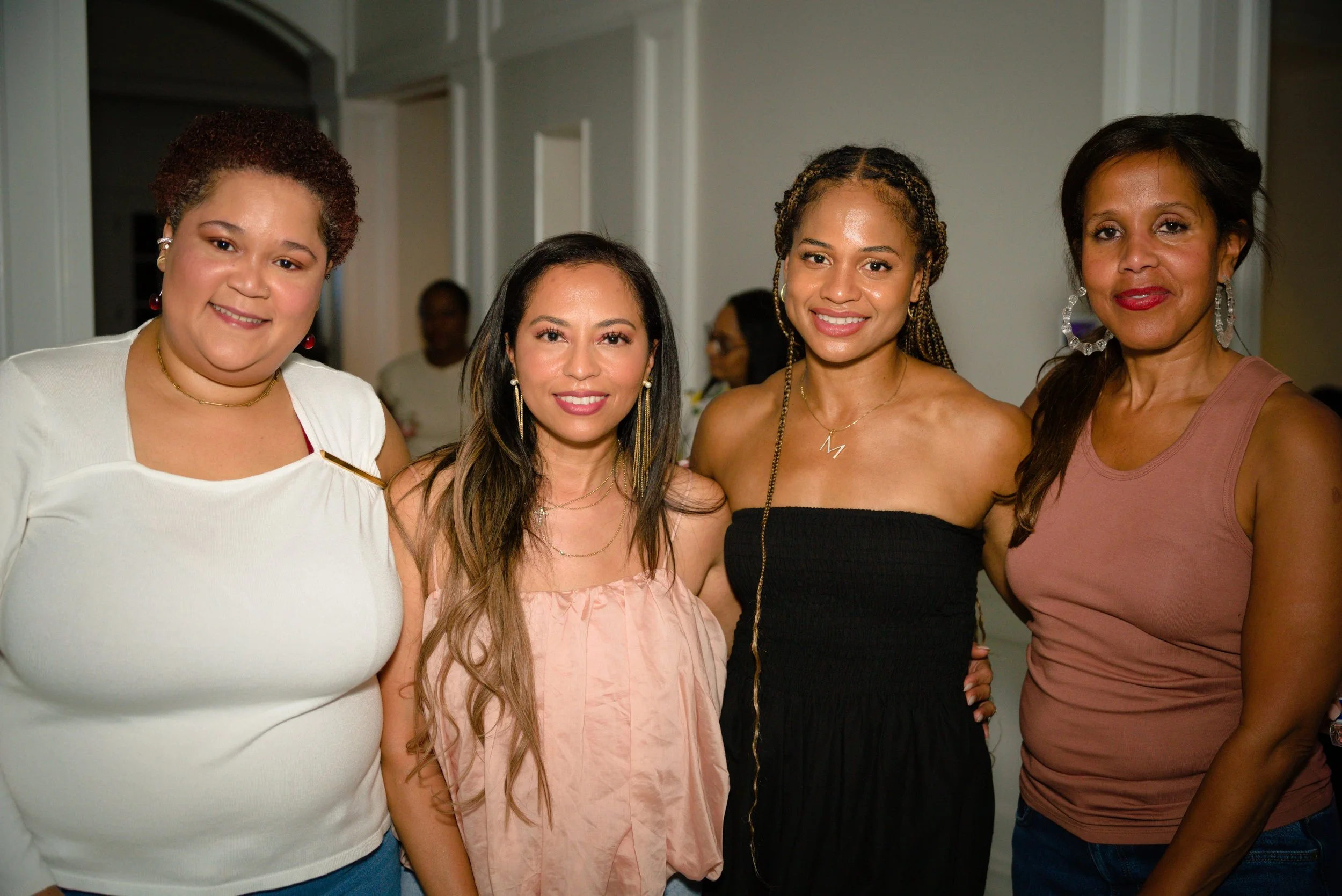 DSC07161 (Custom).jpg