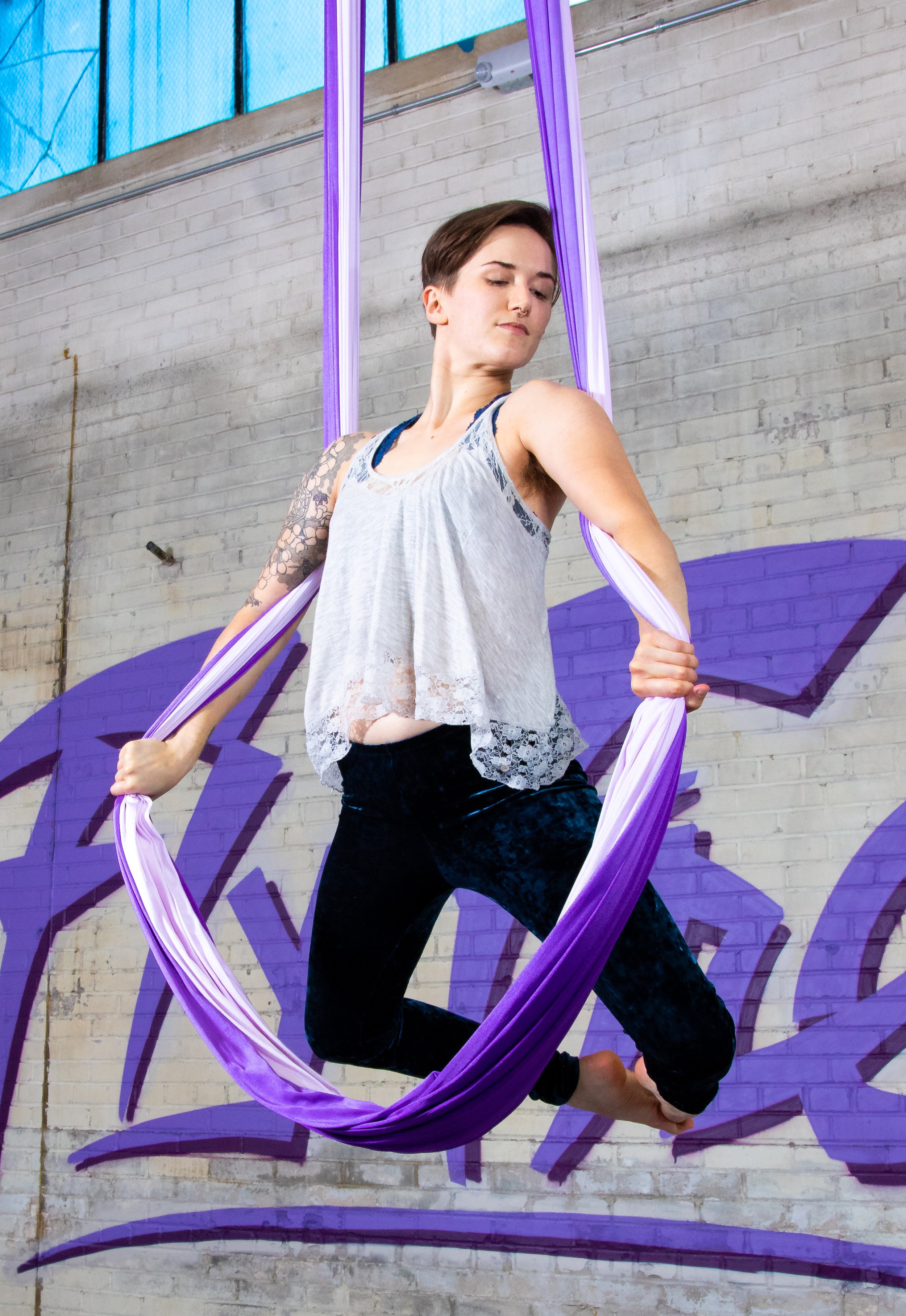 The Difference Between Aerial Silks and Aerial Sling — Fly Freak Studio