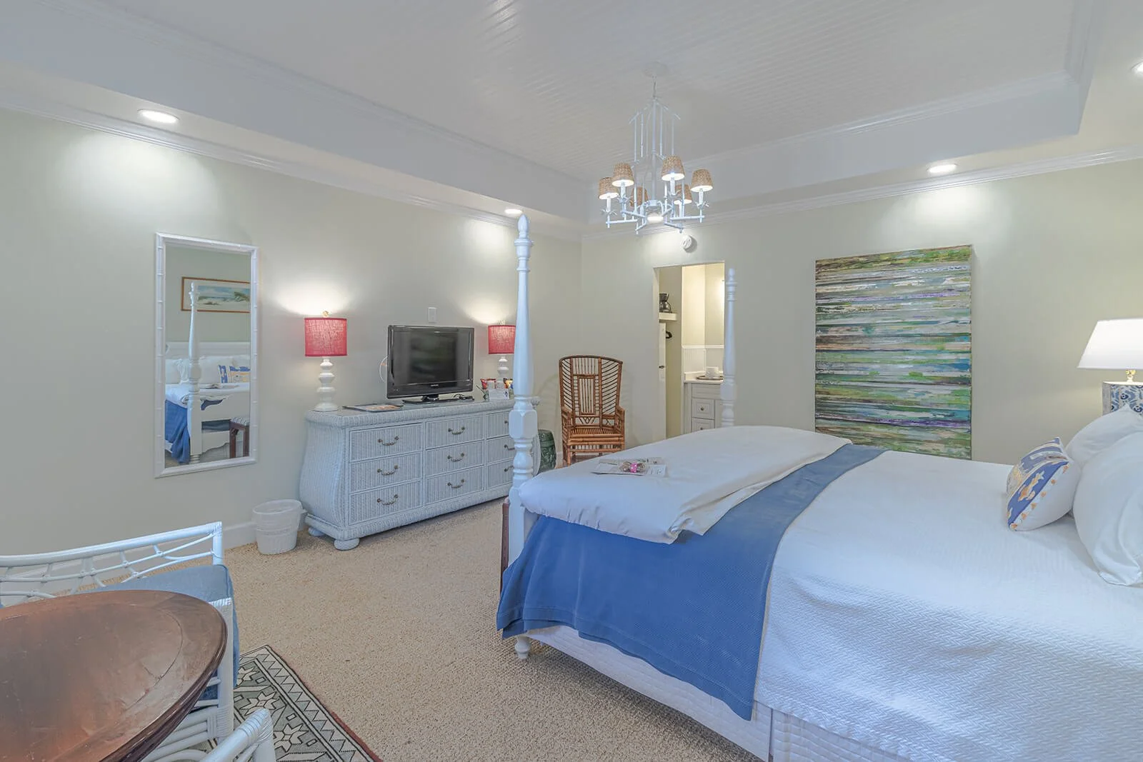 Elegant Rooms in Urbanna, VA The Chesapeake Inn — The Chesapeake Inn