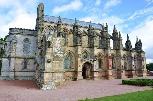 Rosslyn Chapel Stone Symbolism and Enduring Mystery