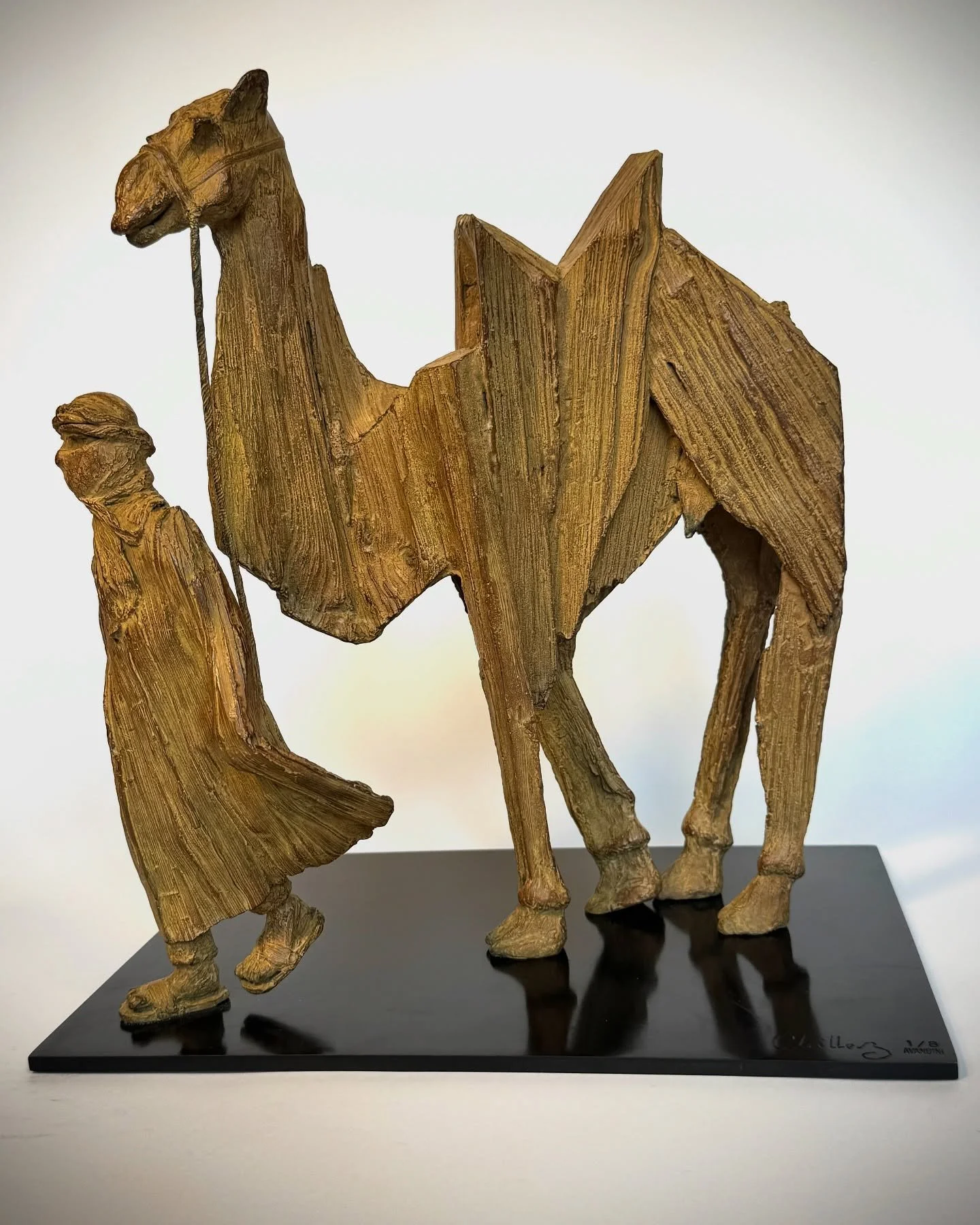 A time to step away.
From the noise, from the rush.
To walk, let the sand erase the footprints,
and find what truly matters.

*Mirage* &mdash; bronze, limited edition
One step at a time, between abstraction and presence.

#Mirage #contemporarysculptu