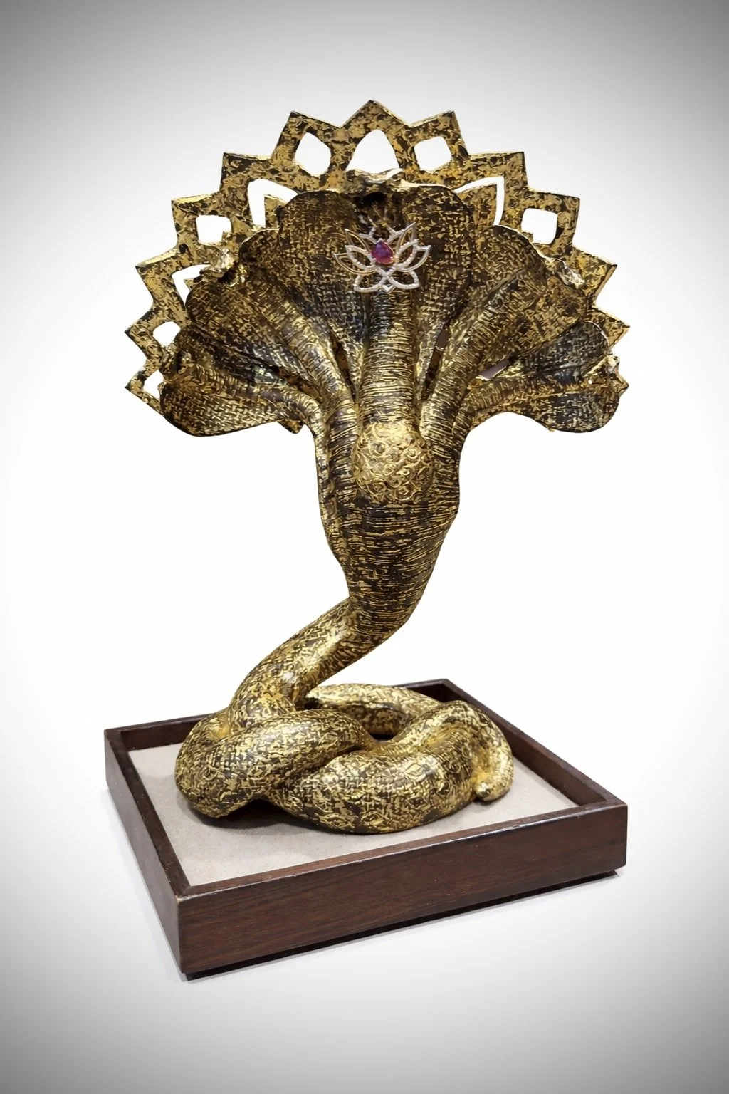 Naga or Lorenz Bäumer 