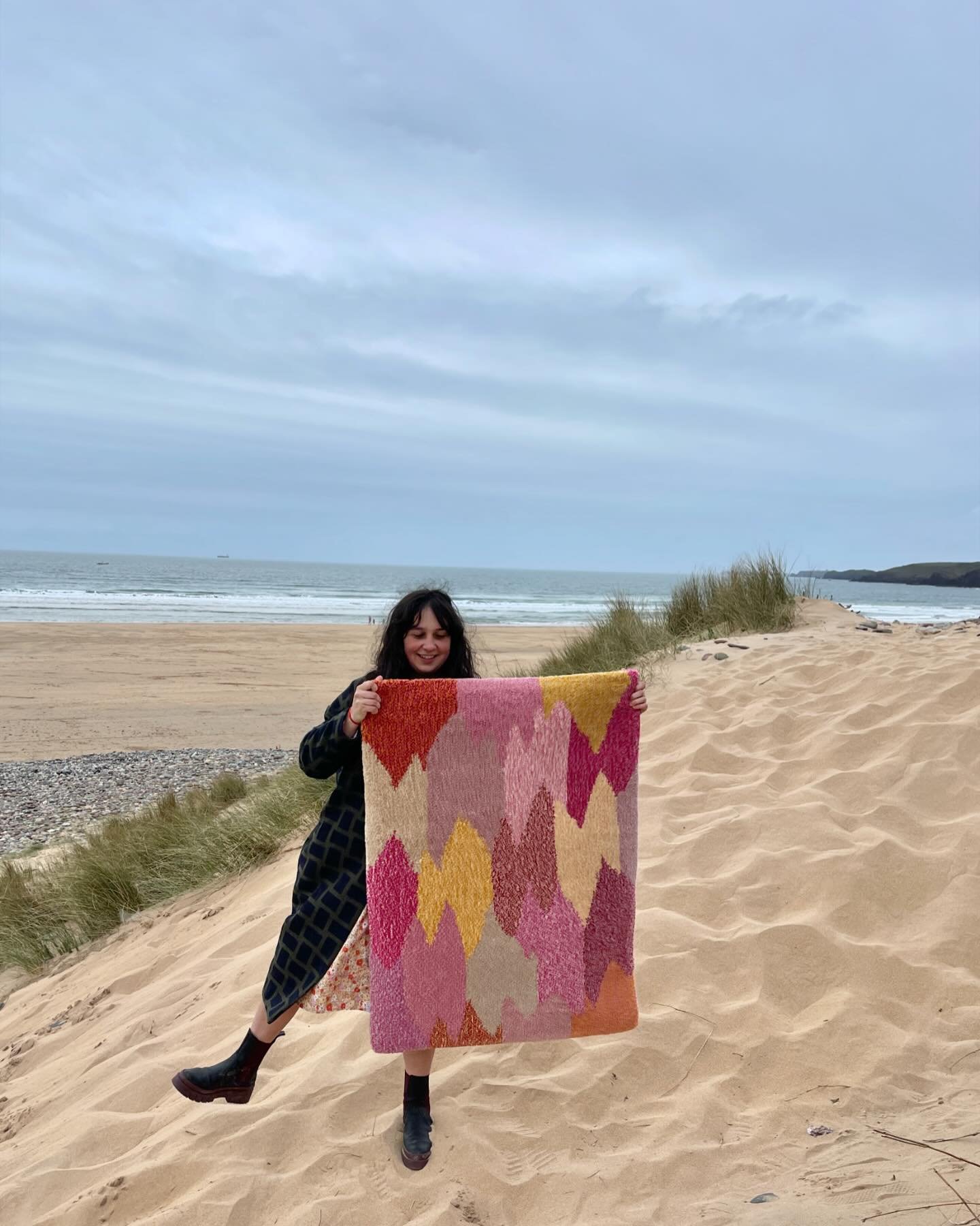 🌊Had the best time in wales last weekend! There&rsquo;s just something about the seaside and getting your toes in the sea! 

And I took the petal rug with me! This rug is inspired by visiting my grandmother in Gloucester in the summer and roaming ar