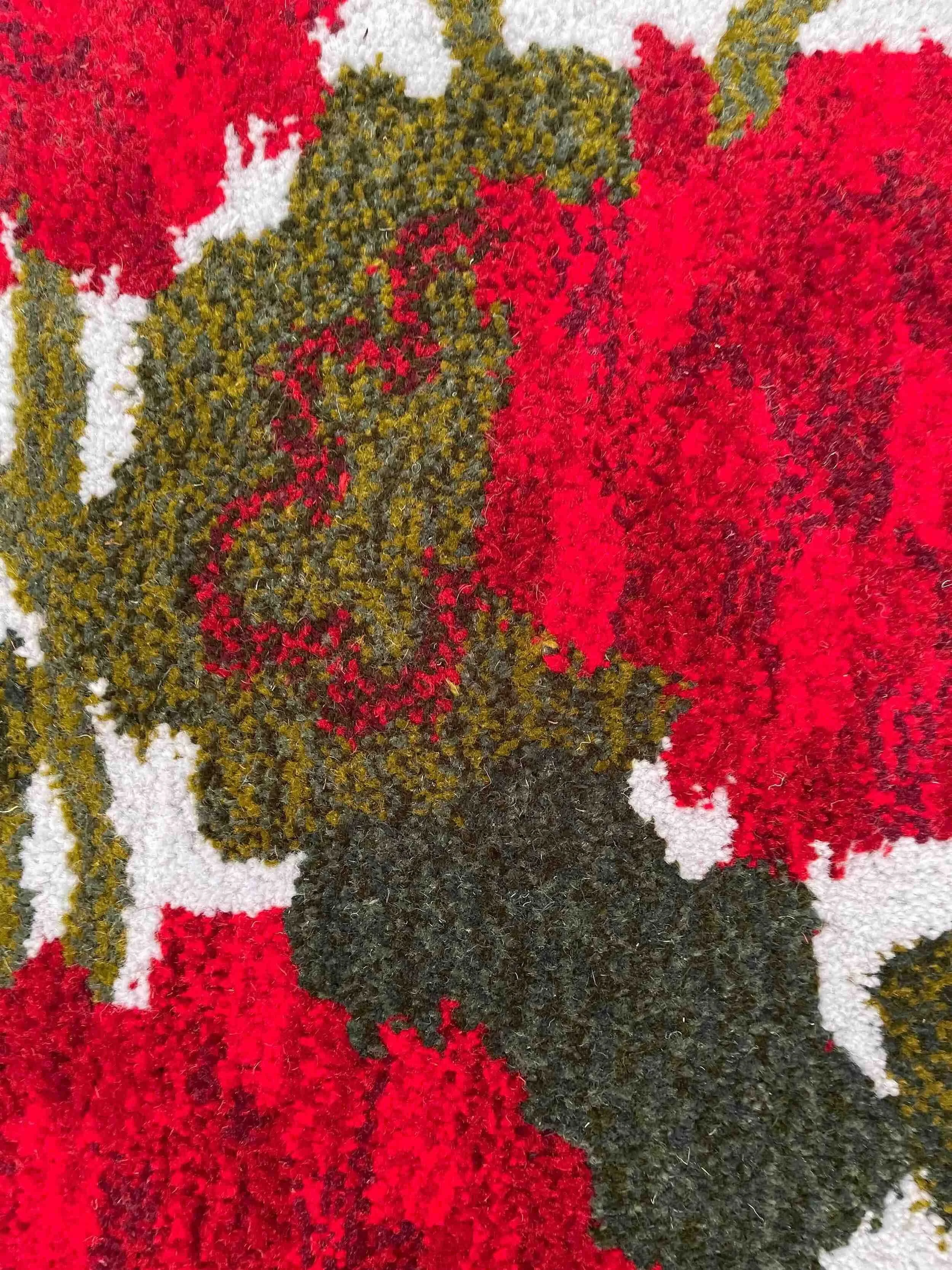 Studio-tuft-geranium-red-tufted-rug-detail.jpg