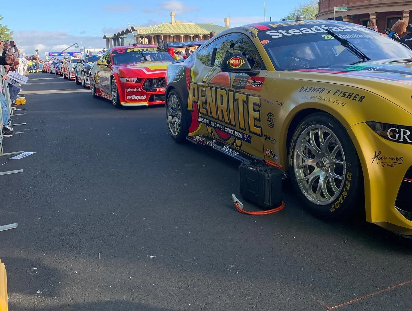 Bathurst 1000 street party, it &lsquo;twas pretty rad seeing all the cars and drivers role up next to us 
.
.
#bathurststreetparty #bathurst1000 #bathurstnsw #supercars @keith_j_hunter