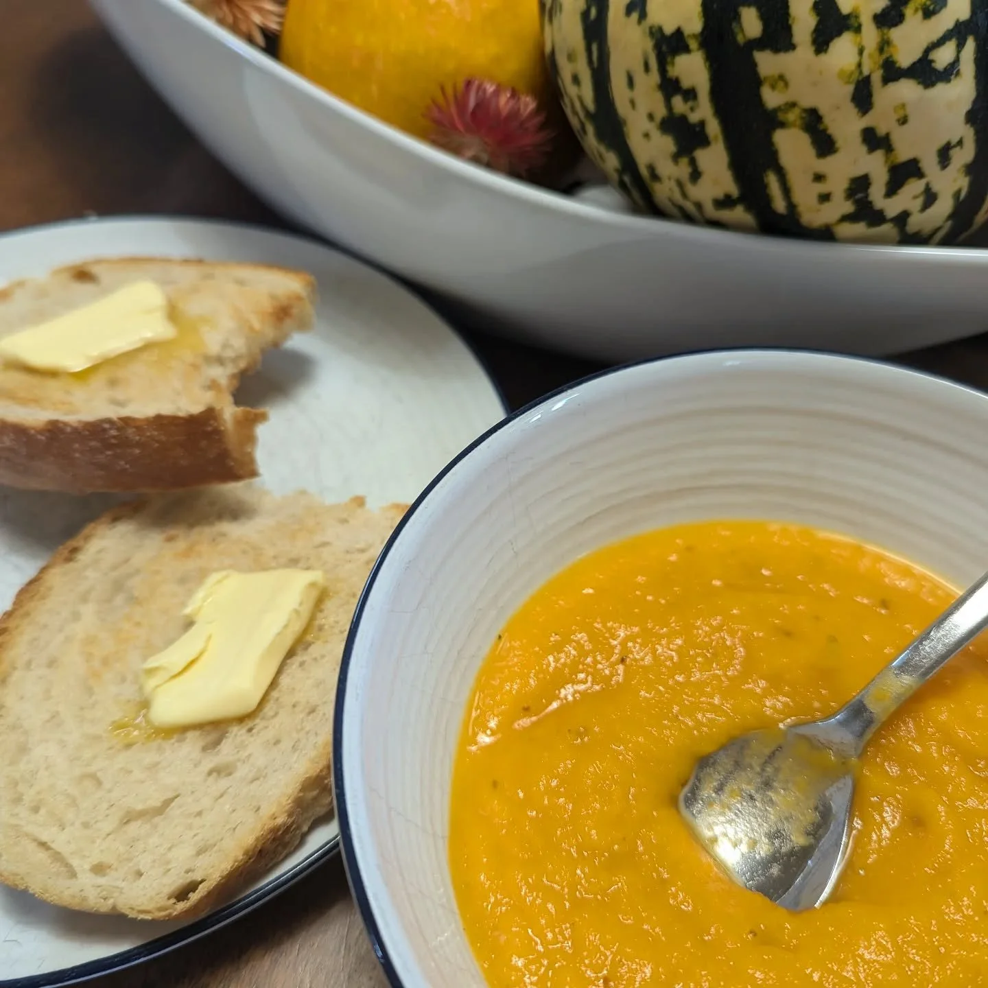 I'm embracing autumn.  It is officially butternut squash soup season.  The colour of the soup alone makes me get the autumnal feels.
I hope you are all having a lovely last day of September.  I am feeling ready for October.  One of my favourite mont