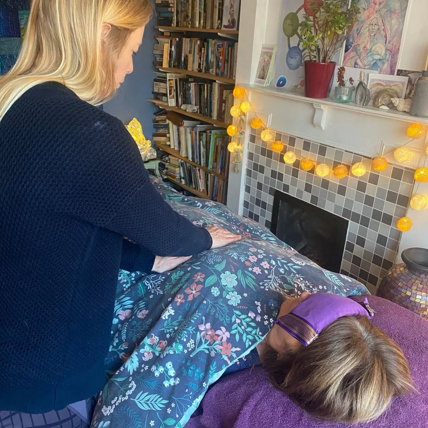 Yesterday I took my Reiki Level 2 training, taught by Maria of @sacred_waters

It was truly a magical day, my mind and heart are full!  She created a space that allowed us to learn deeply, share safely and truly experience the wonder and healing powe