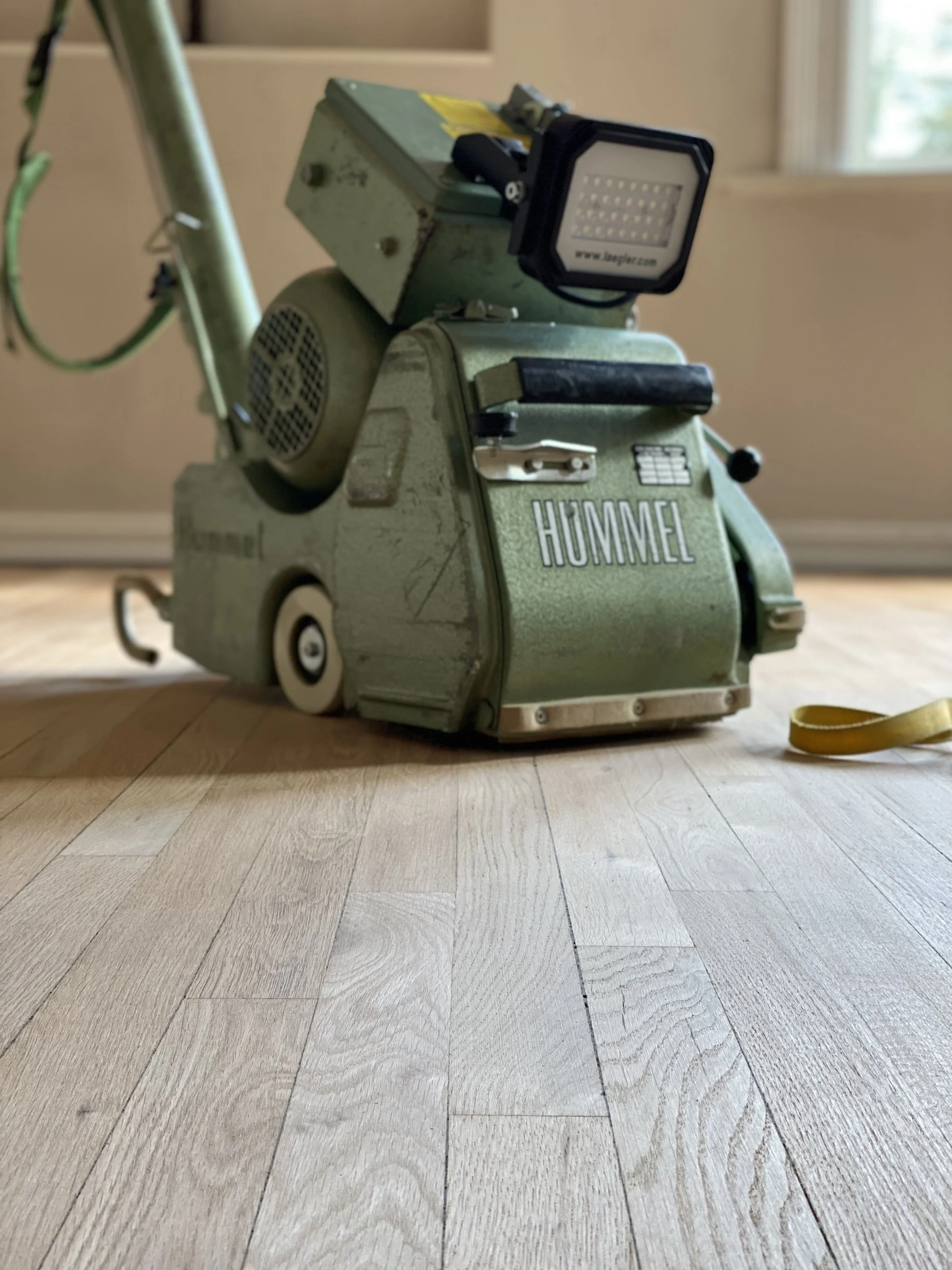 Parkettgulv under sliping på Majorstuen