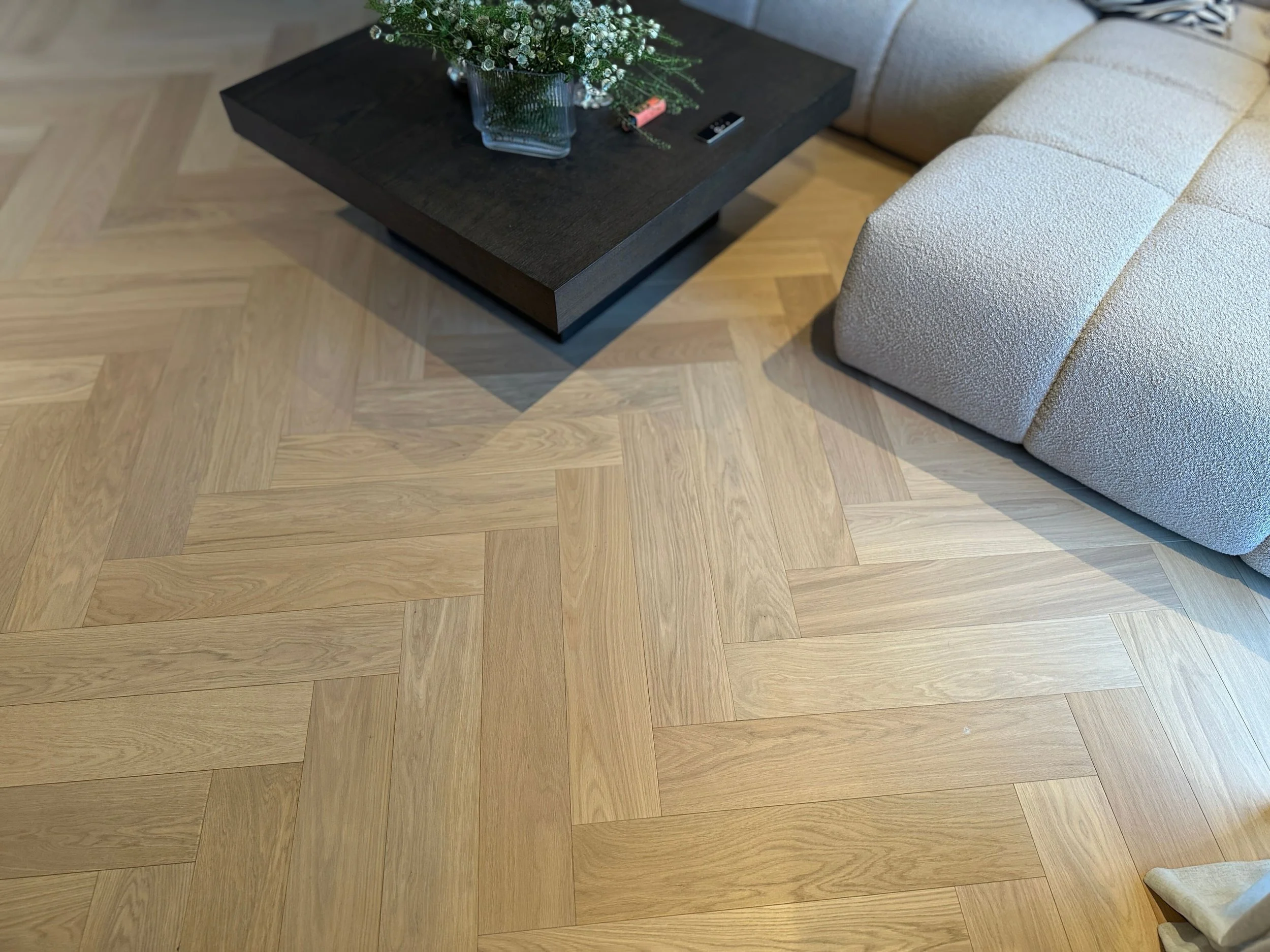 Fiskebensparkett 14 x 700 mm, Select