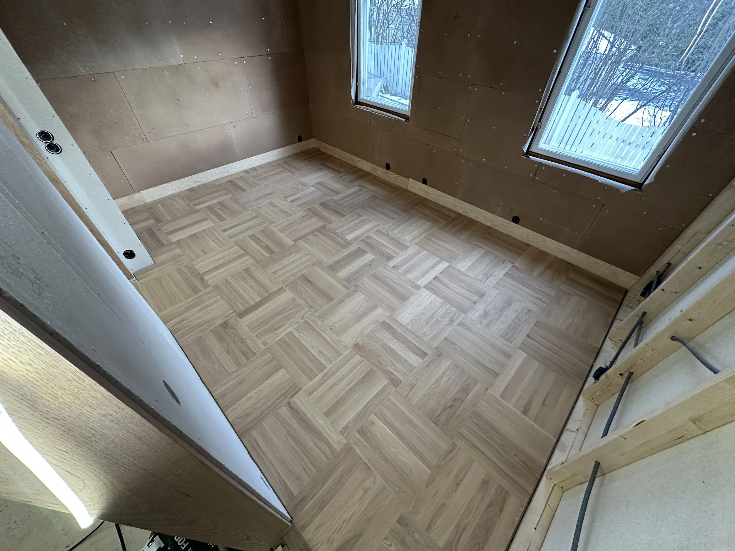 Massivt-eikegulv-16x70x420mm-Exquisit-Kongelige Gulv AS (19).jpg