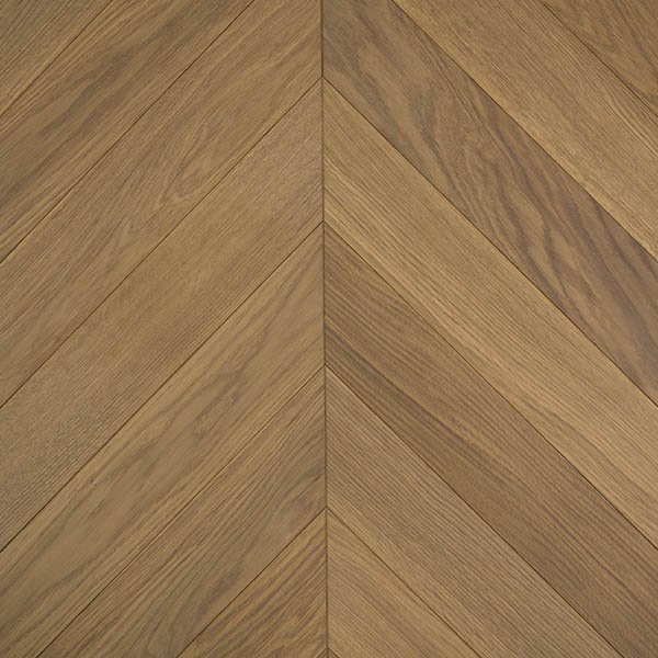 Naturlig brun eik Chevron parkett