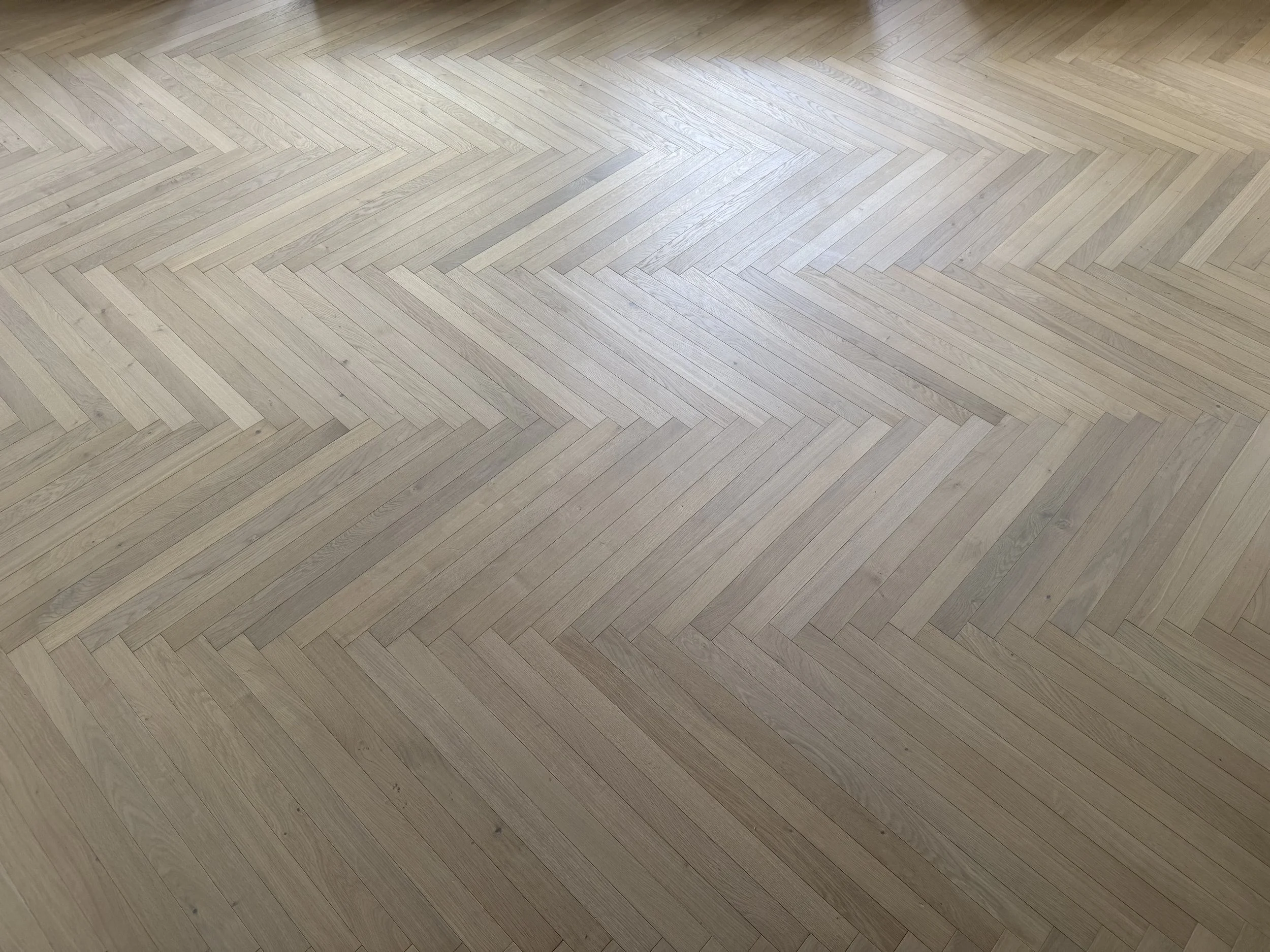 Legging-fiskebensparkett-Frogner-slimbone-Kongelige-Gulv-AS (32).jpg