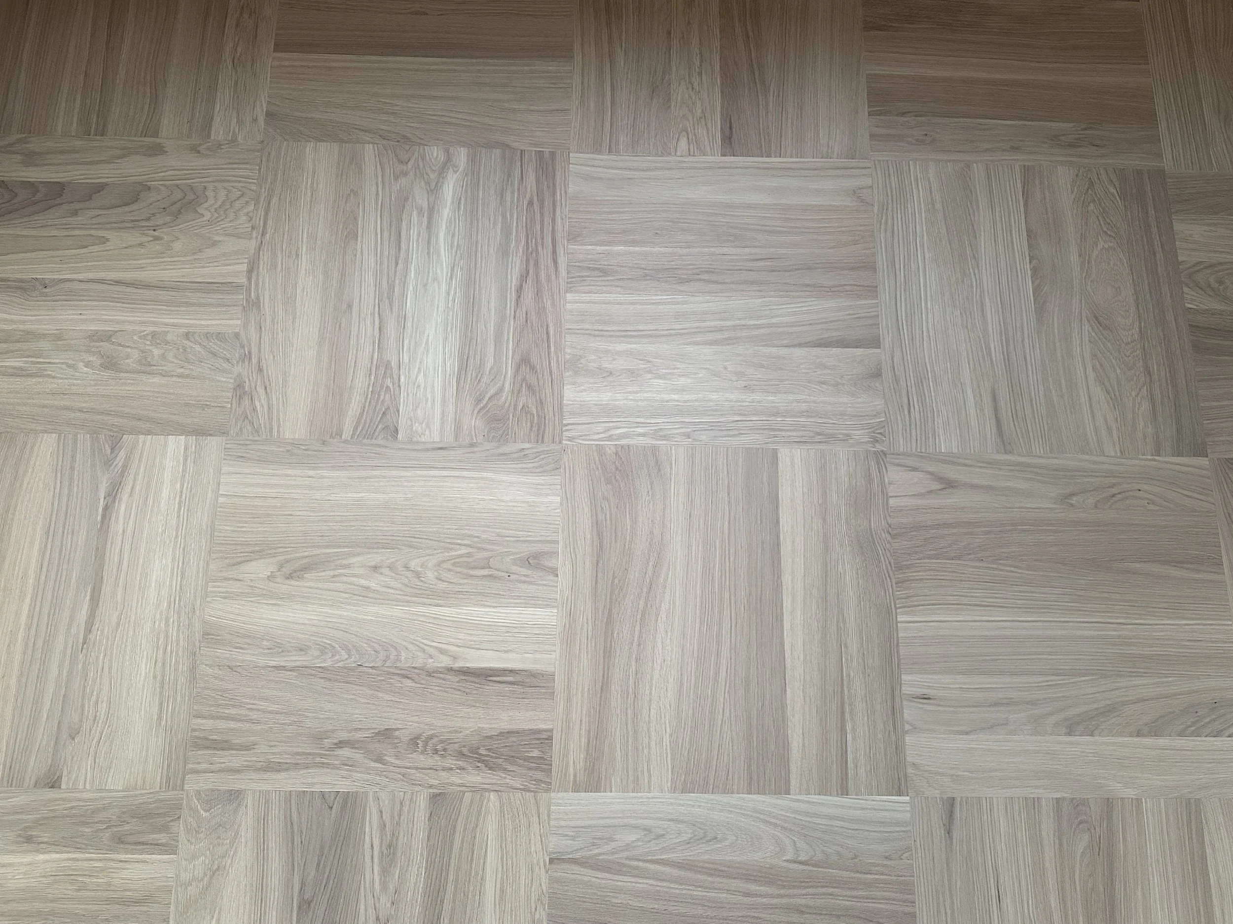 Massivt-eikegulv-16x70x420mm-Exquisit-Kongelige Gulv AS (16).jpg