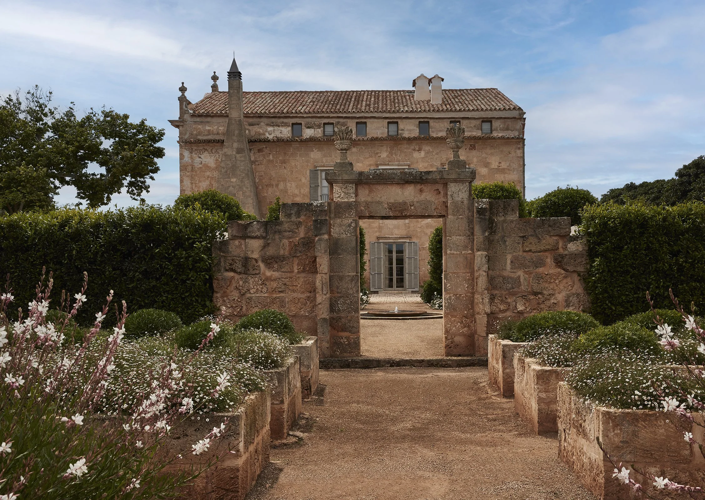 The Italian Estate / Vestige Son Vell