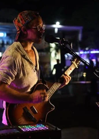 Live Music With Kevin Koa