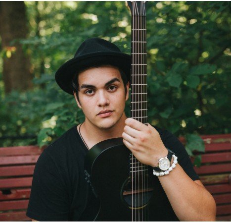 Live Music with Grayson Moon