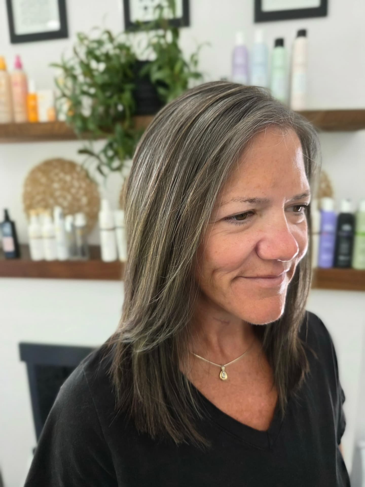 ✨ Twilight Shimmer ✨ 
--giving confident, radiant, and totally effortless energy !💛

Proof that natural doesn&rsquo;t mean boring&mdash;it's all about enhancing what&rsquo;s already beautiful!🌙✨

Normalizing natural hair color and showing that grey