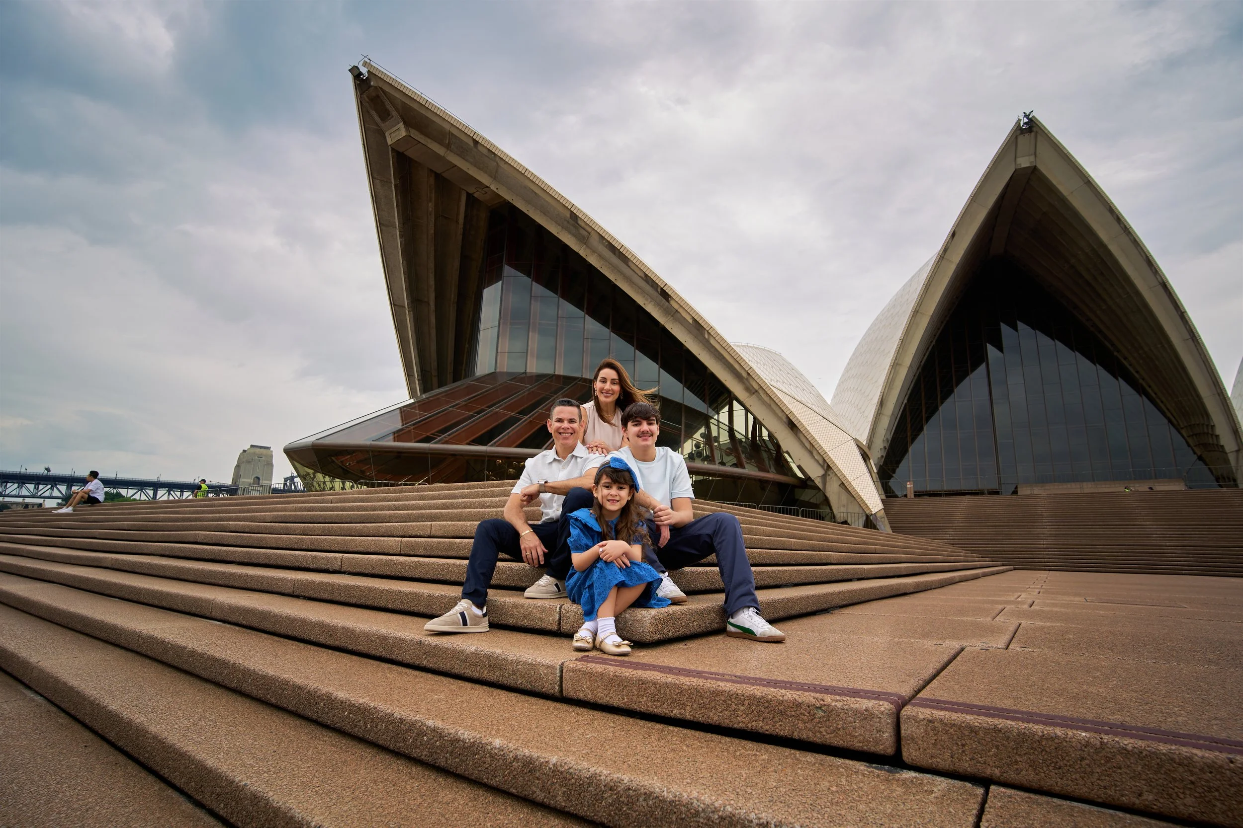 Roberta and Family 3509.jpg