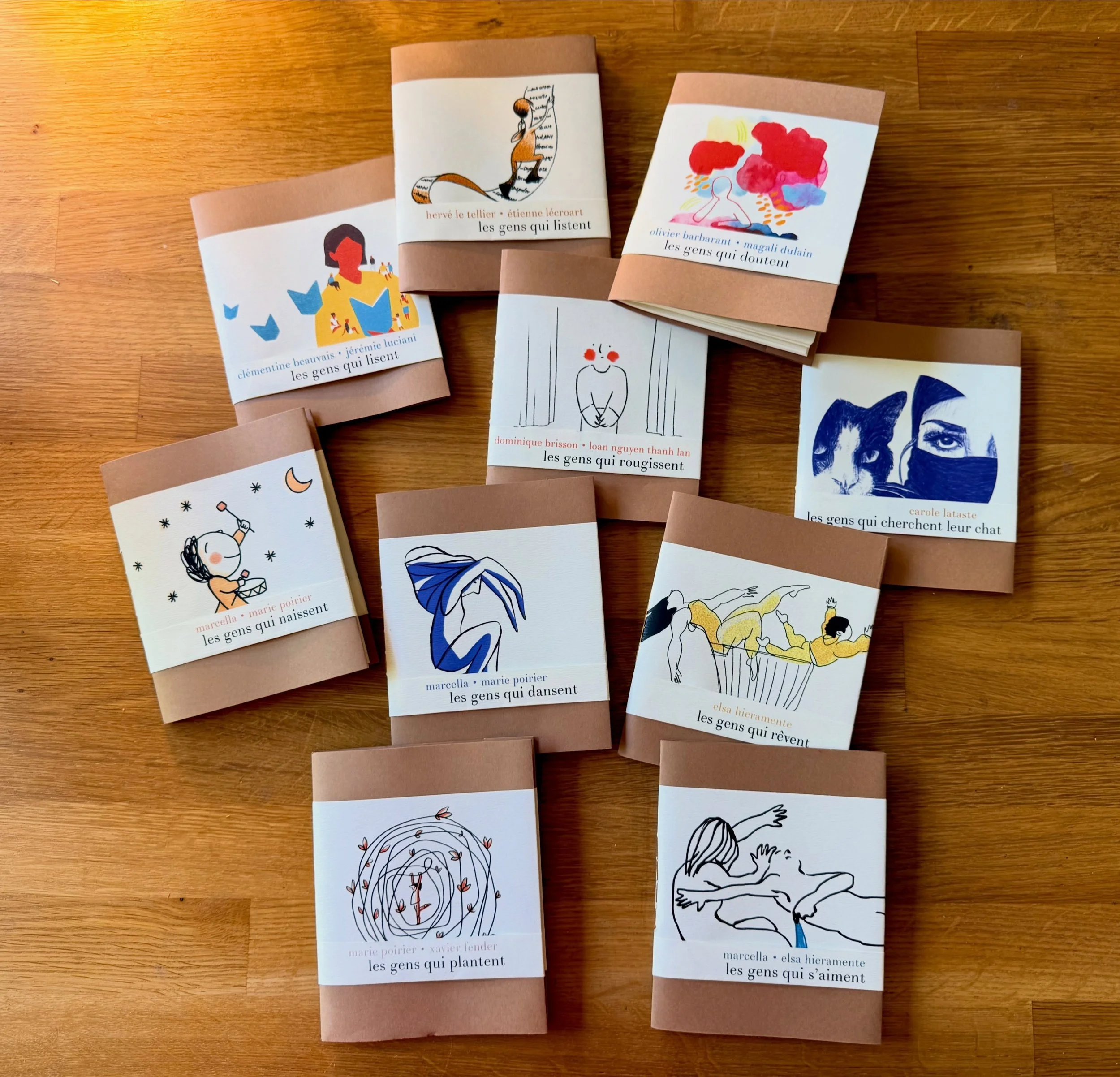 La collection &laquo;&nbsp;Les Gens&hellip;&nbsp;&raquo; des Editions Les Venterniers.
&laquo;&nbsp;Artisanaux, minimalistes et po&eacute;tiques, ces livres proposent des dialogues entre le mot et l&rsquo;image sur des th&eacute;matiques commun&eacut