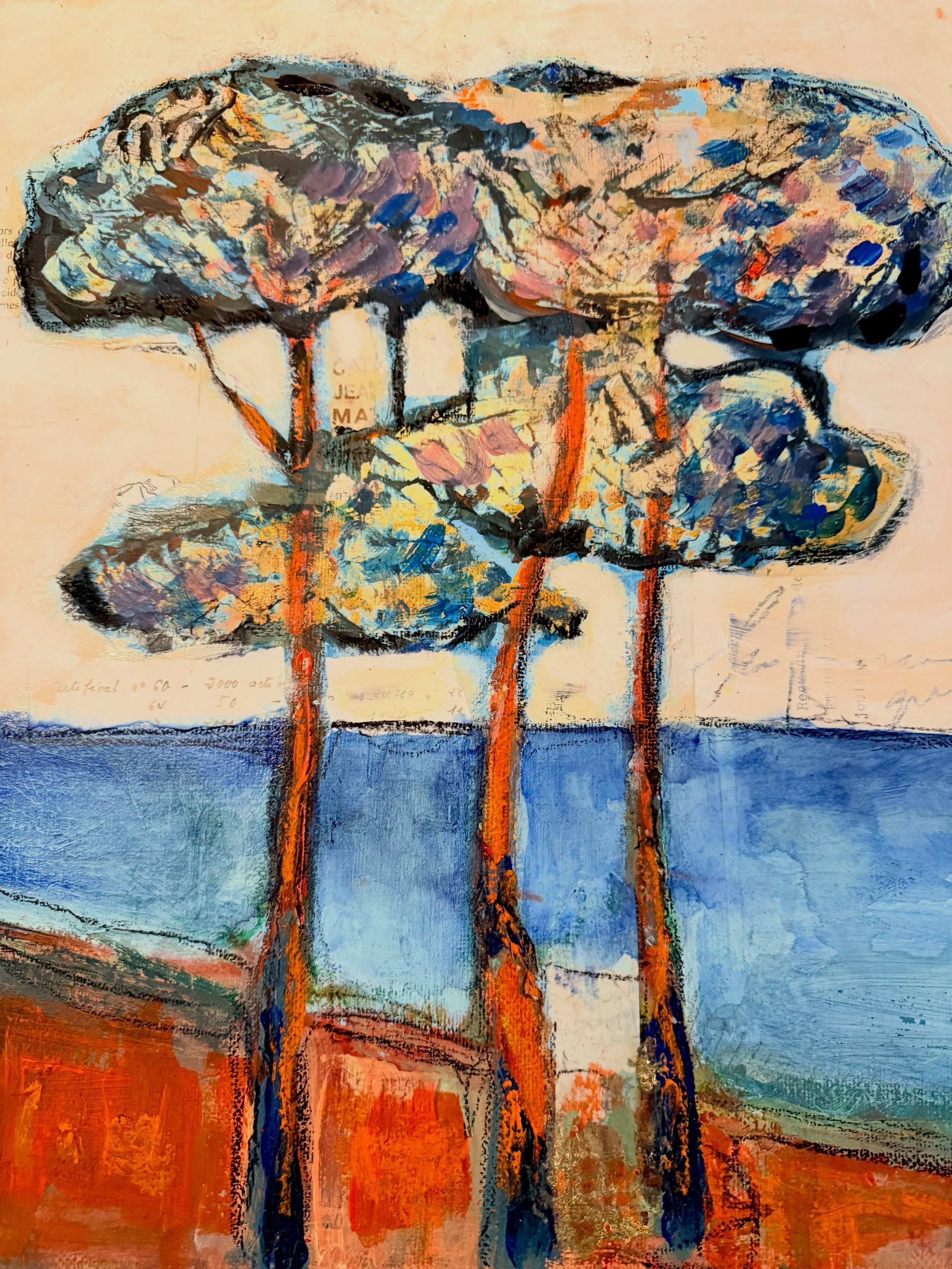 &laquo;&nbsp;Les Arbres&nbsp;&raquo; &eacute;clatants de couleur de Dominique Dubois. @dominique_d.b Techniques mixtes. &Agrave; observer en d&eacute;tail &agrave; la Baudelaire Gallery &agrave; Gerberoy #gerberoy
#art
#baudelairegallery
#femmesartis