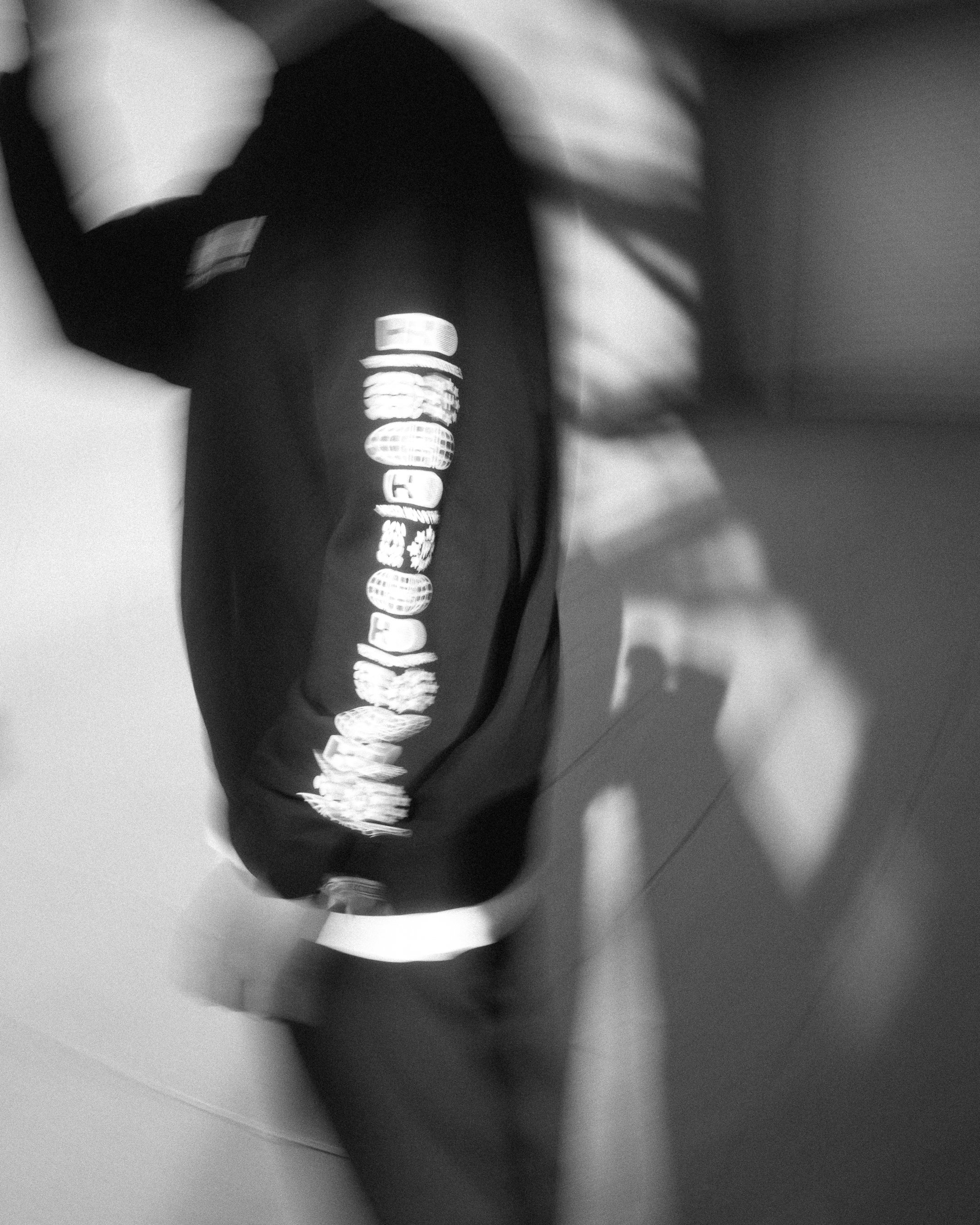 HEIZR_Industries3_Merch_Sweatshirt-15.jpeg