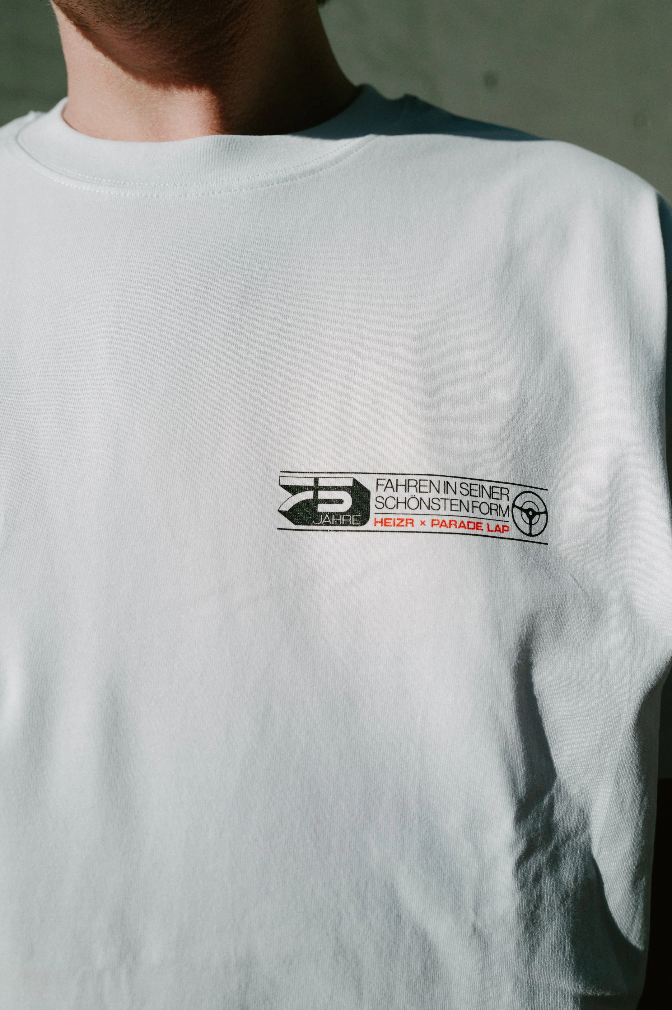 Heizr_RacingDept_Merch-75JahreShirt-7.jpg