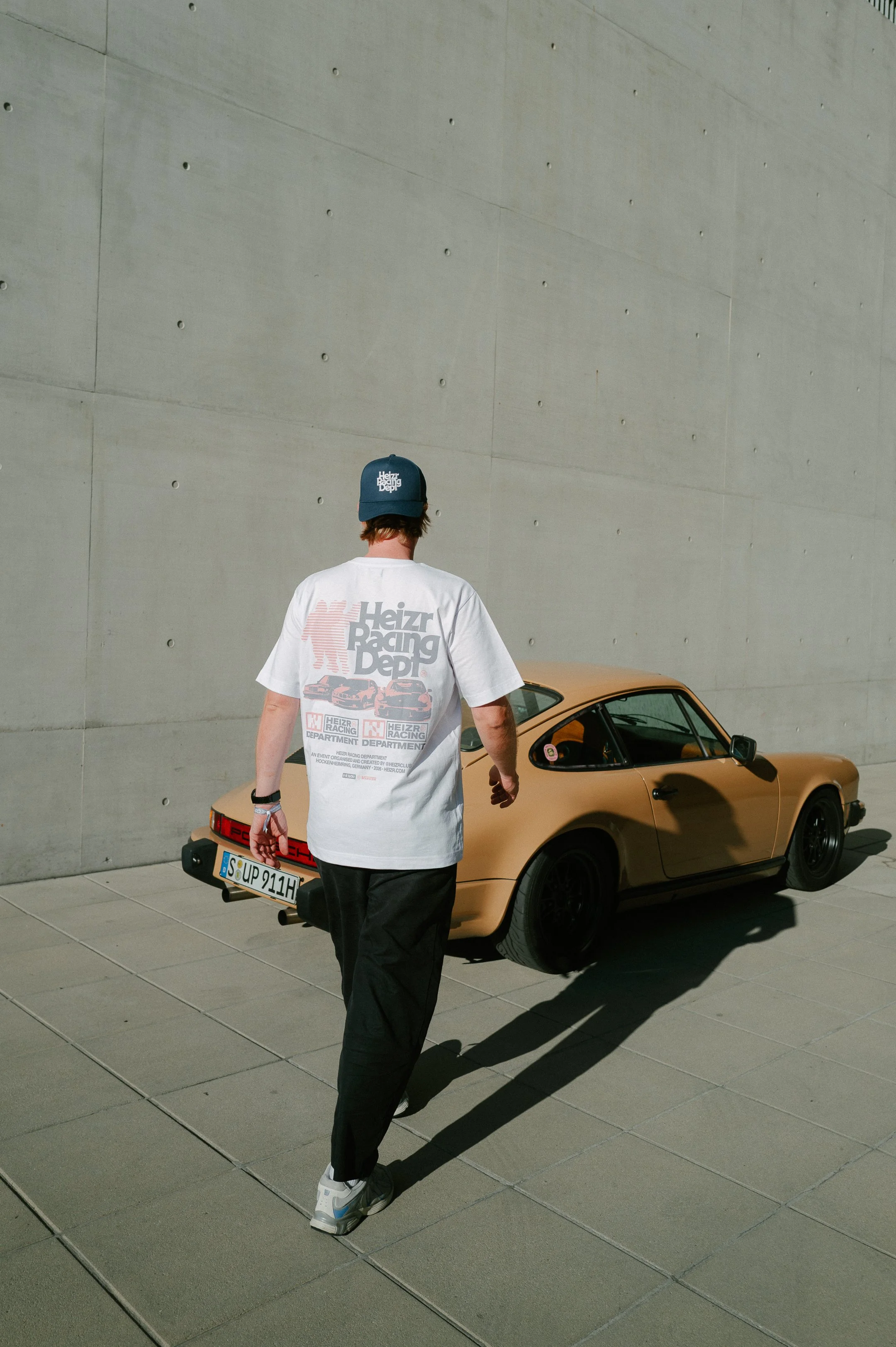 Heizr_RacingDept_Merch-ShirtWeiß-6.jpg