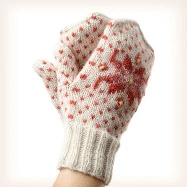 Folk Star Mittens 2.jpg