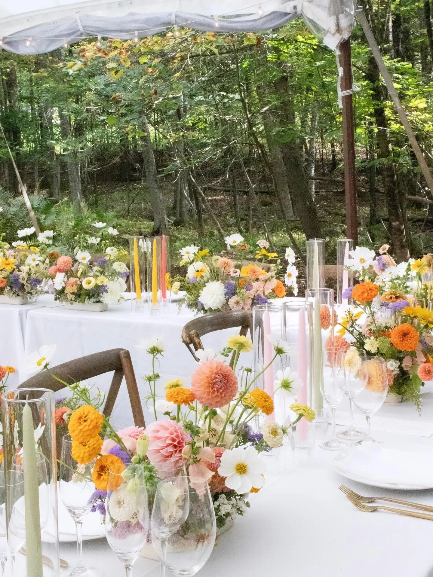 Table details from this beautiful celebration.

Catering &amp; coordination: @blacktiecateringandevents 
Flowers: @honeysuckleway