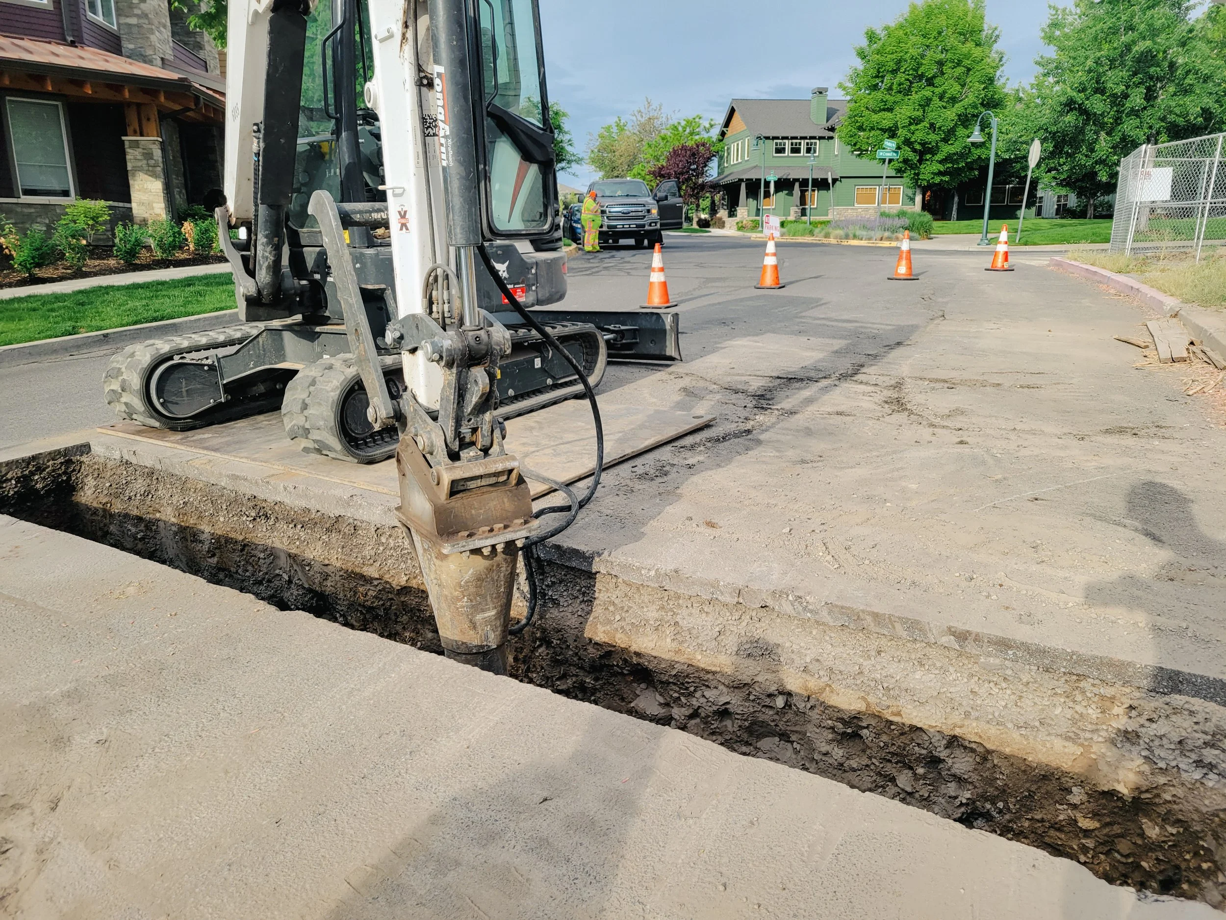 Utilities_water_trenching_power_dirtwork.jpg